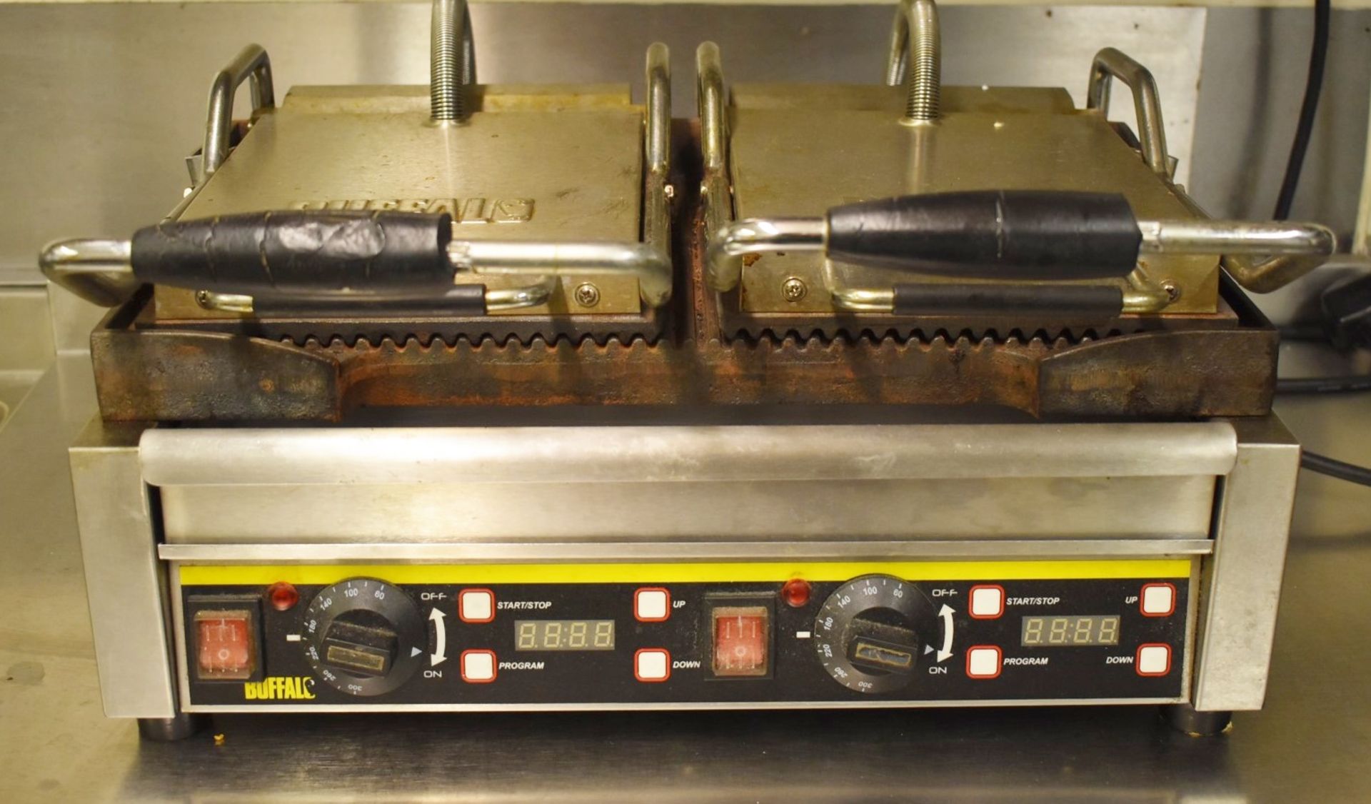 1 x Buffalo L537 Double Contact Panini Grill - 240v - Ref WW316 - CL520 - Location: London W10 - Image 2 of 5