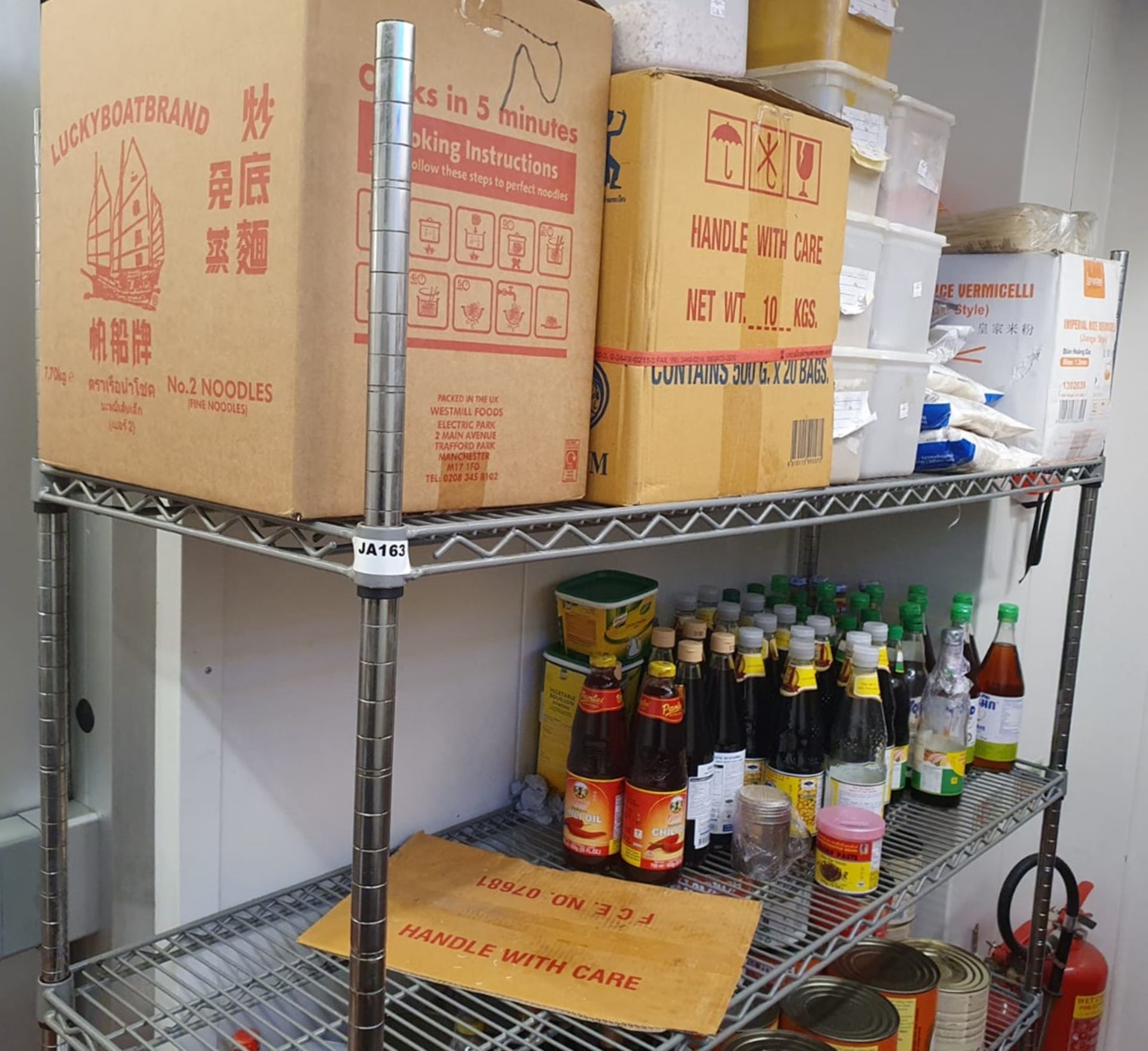 1 x Commercial Kitchen Wire Shelf With Contents - Contents Include Food Products Including Sacks - Image 4 of 9