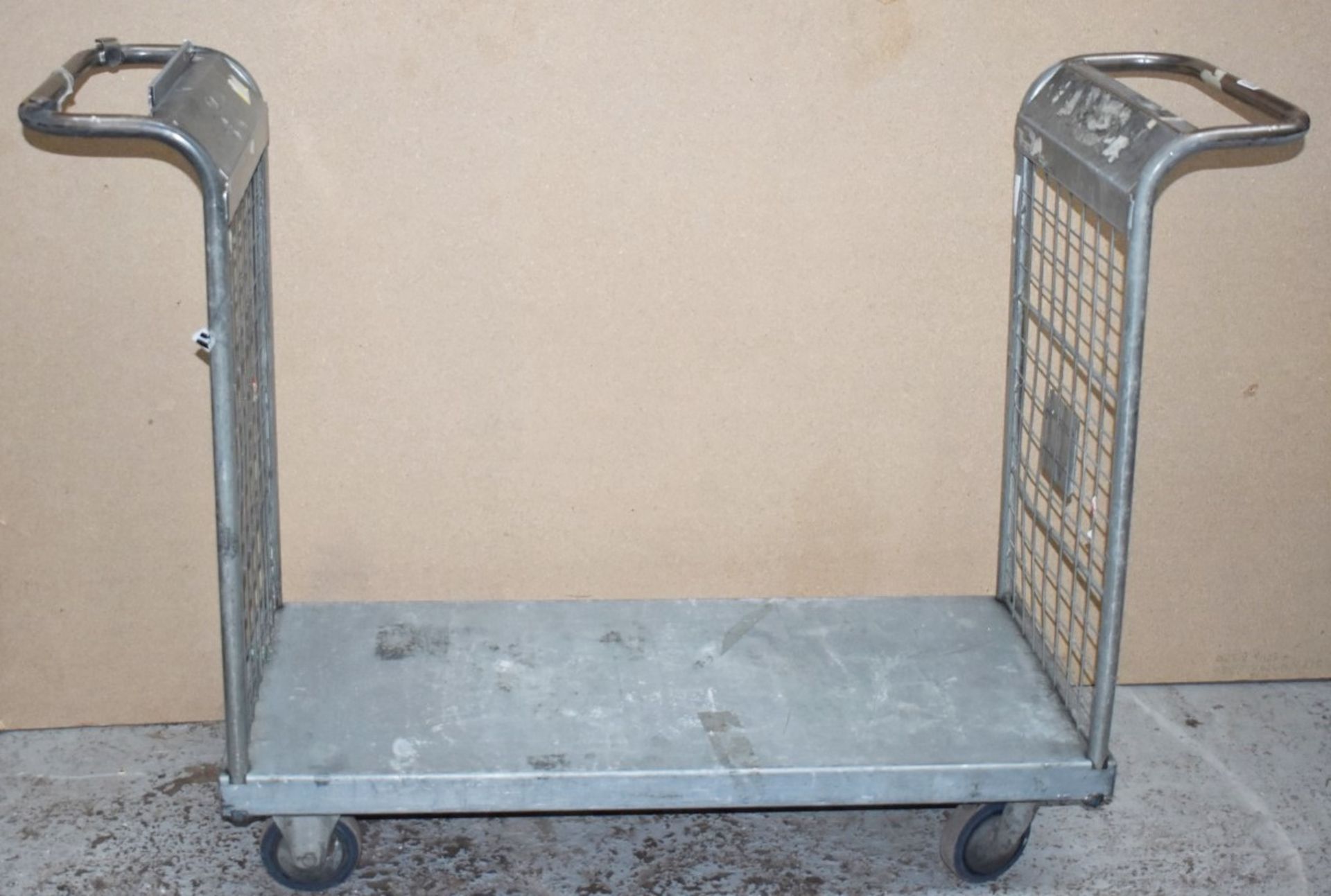 1 x Platform Trolley With Heavy Duty Wheels, Two Handles and Waste Bag Holder - Features a 100 x - Image 2 of 6