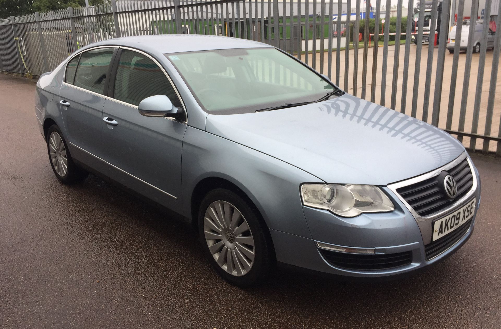 2009 Volkswagen Passat 2.0 TDI Highline 4Dr Saloon - CL505 - NO VAT ON THE HAMMER - Location: Corby, - Image 2 of 14