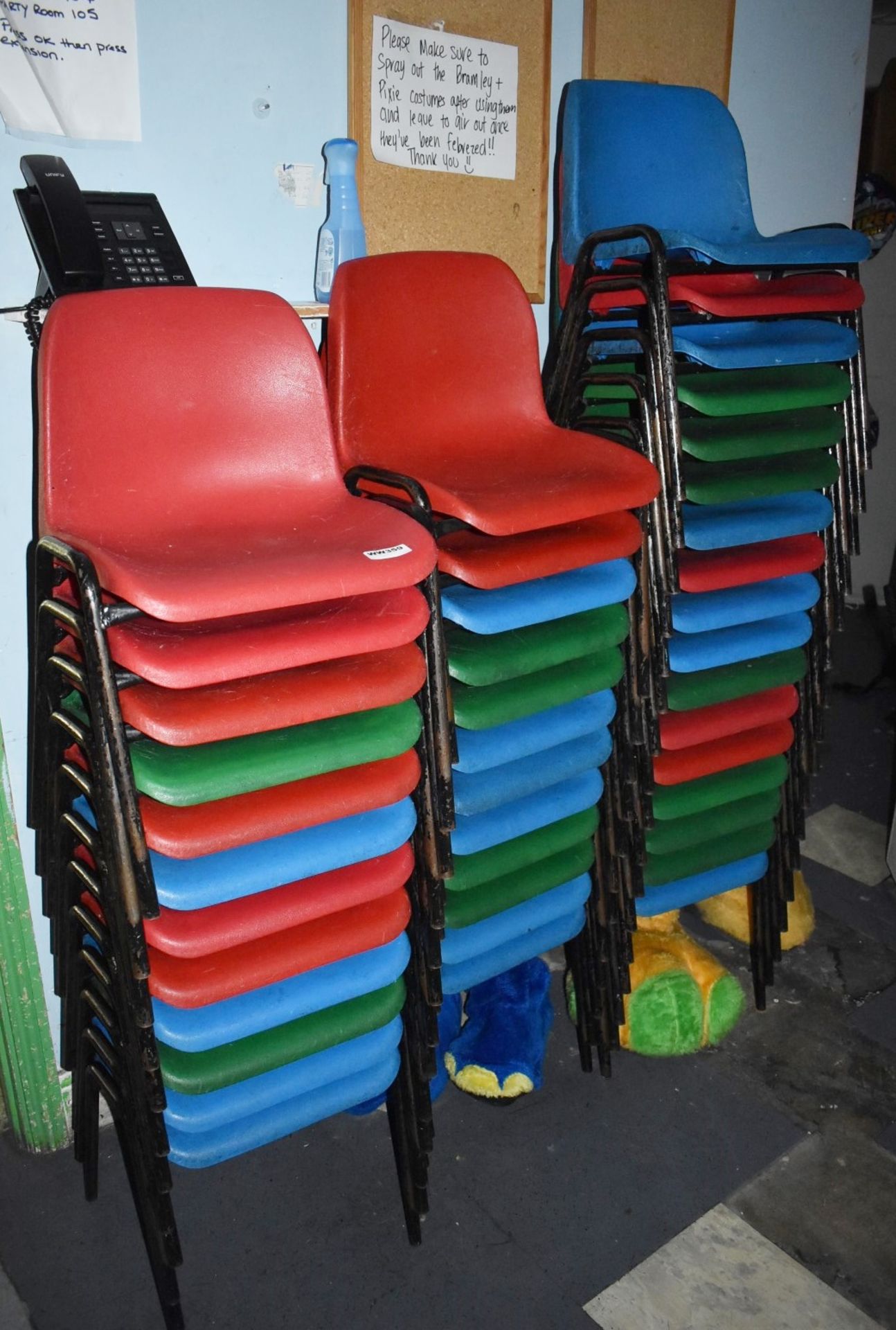 47 x Plastic Stackable Children's Chairs With Black Metal Legs - Various Colours - Ref WW359 U -