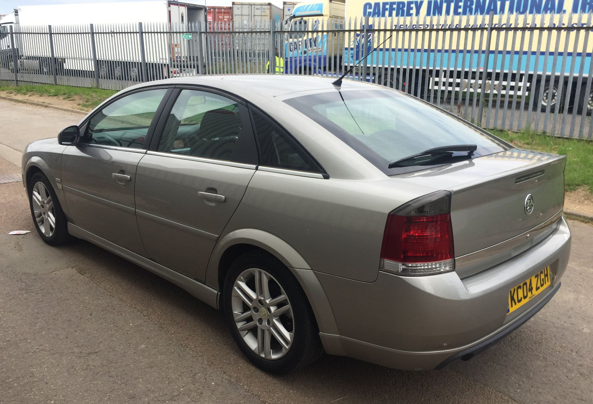 2004 Vauxhall Vectra 2.2 Sri Automatic 4 Dr Saloon - CL505 - NO VAT ON THE HAMMER - Location: - Image 4 of 7
