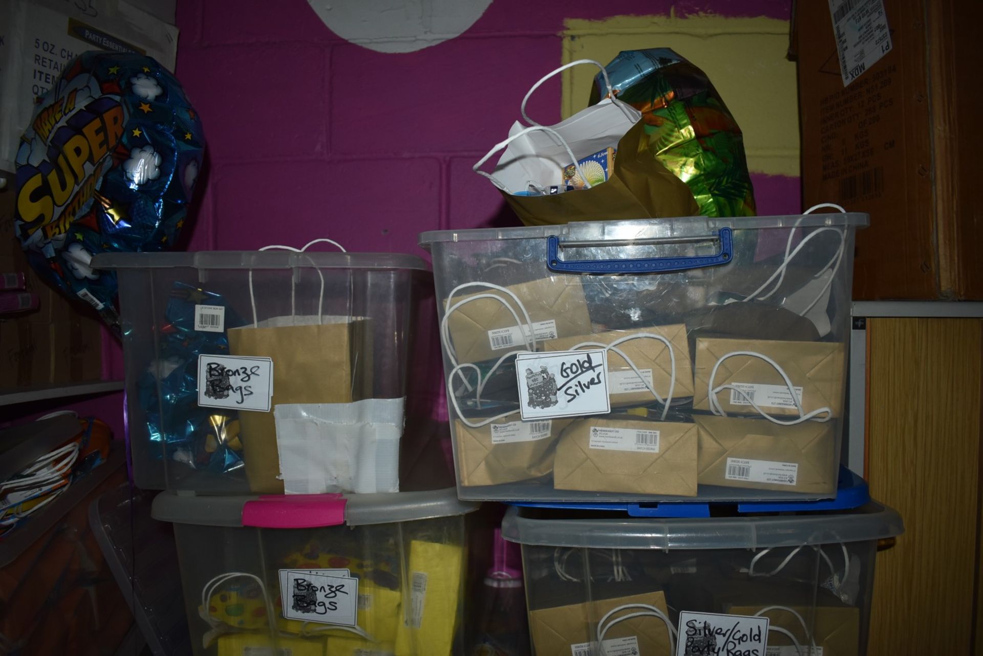 Large Collection of Party Tableware and Pre-Packaged Childrens Gift Bags - Includes Balloons, - Image 7 of 30