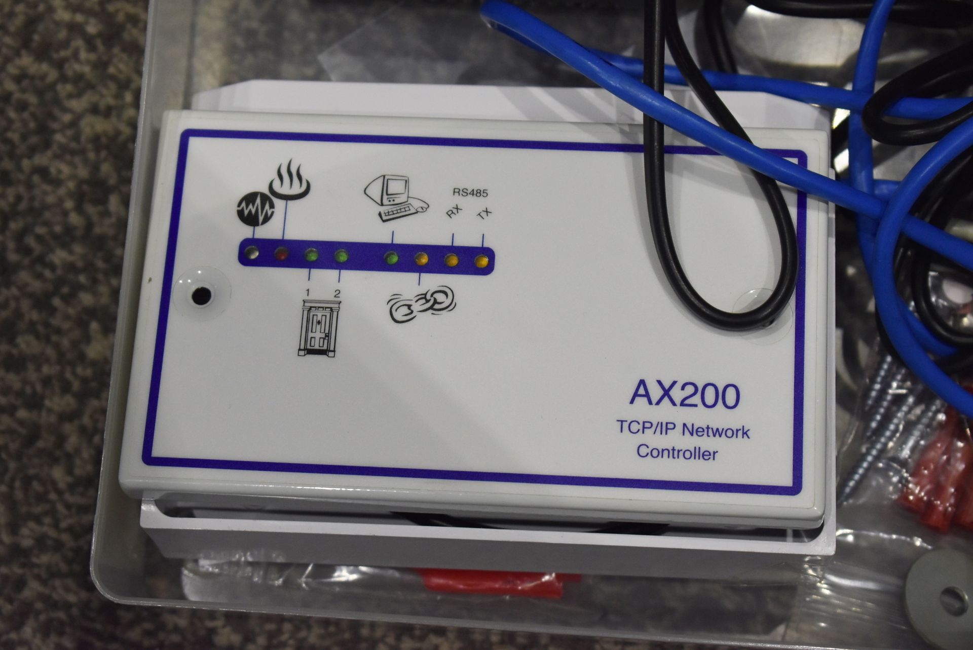 1 x Axxess ID AX100 ID Card Controller With AX200 TCP/IP Network Controller and Accessories - - Image 8 of 8