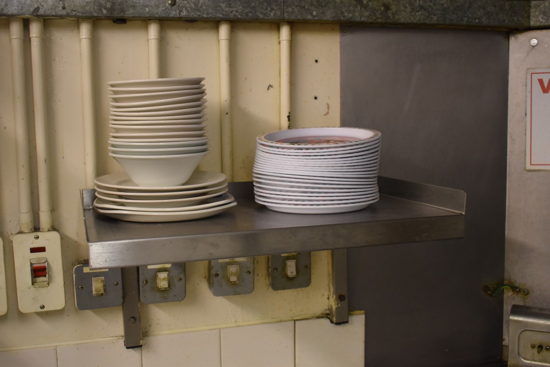 8 x Wall Mounted Stainless Steel Shelves For Commercial Kitchens - Various Sizes Included - Ref - Image 2 of 6