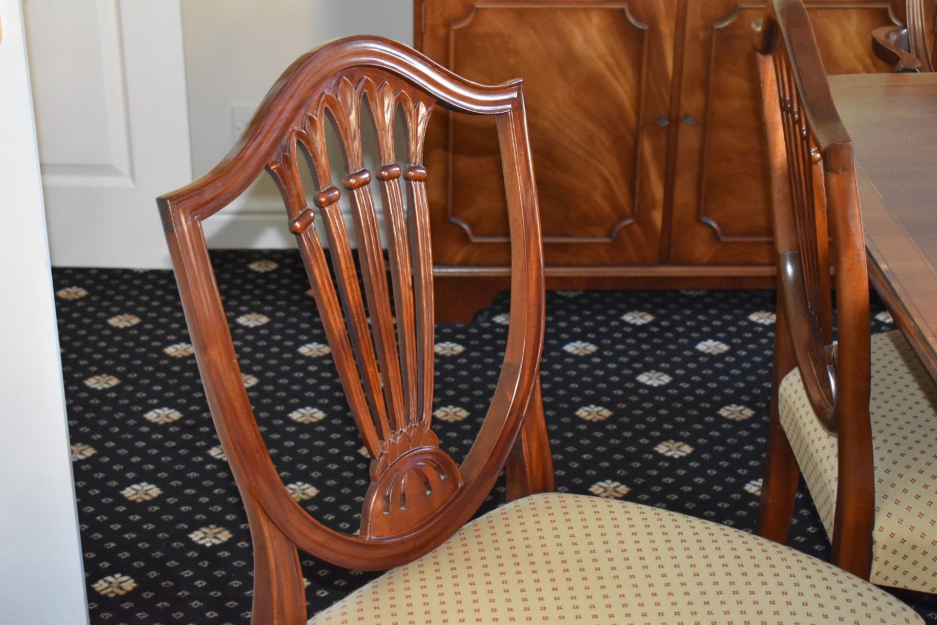 1 x Brights of Nettlebed Twin Pedestal Extending Mahogany Dining Table With Vener Parameter and - Image 7 of 33