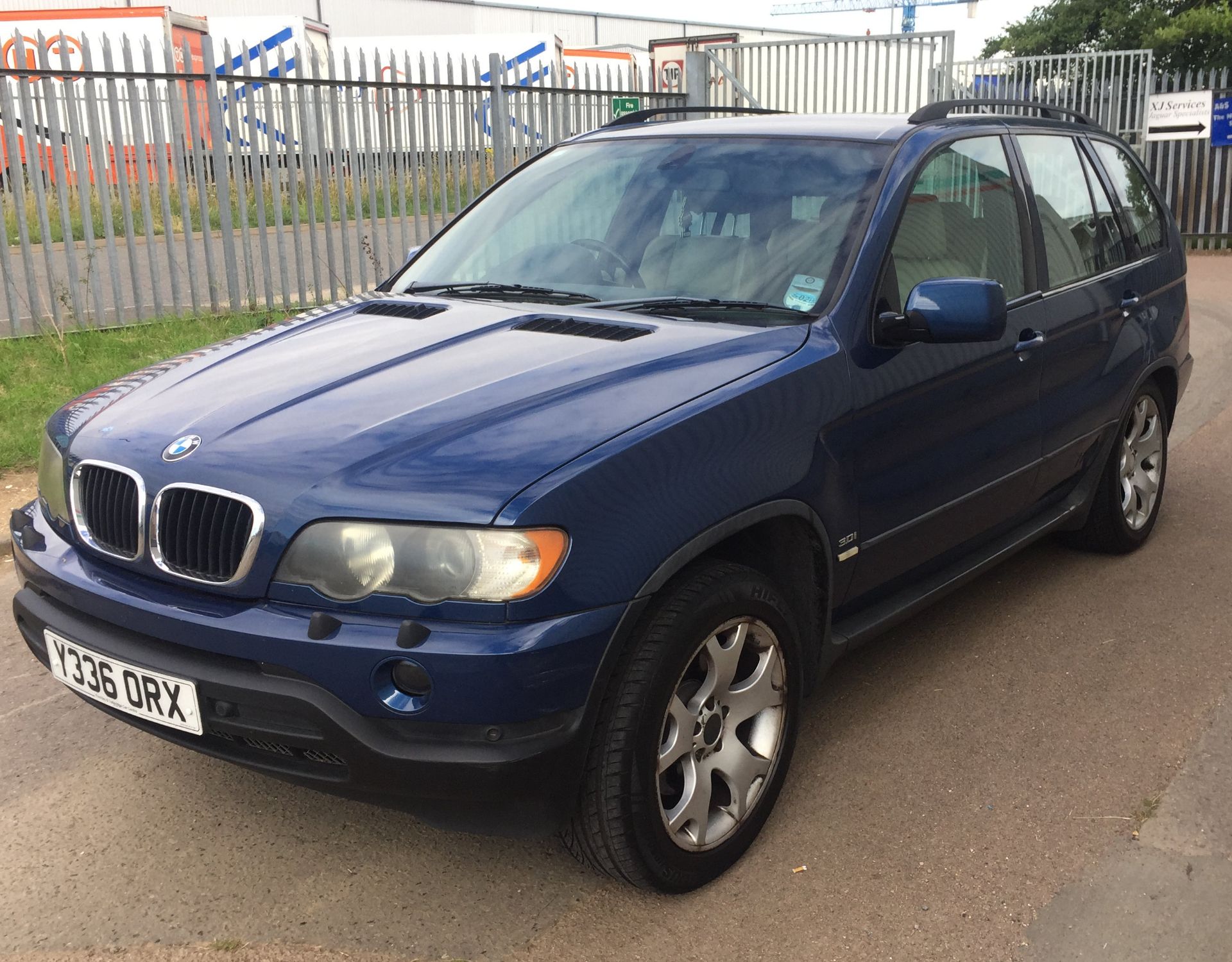 2001 BMW X5 3.0 Sport 5Dr 4x4 - CL505 - NO VAT ON THE HAMMER - Location: - Image 5 of 10