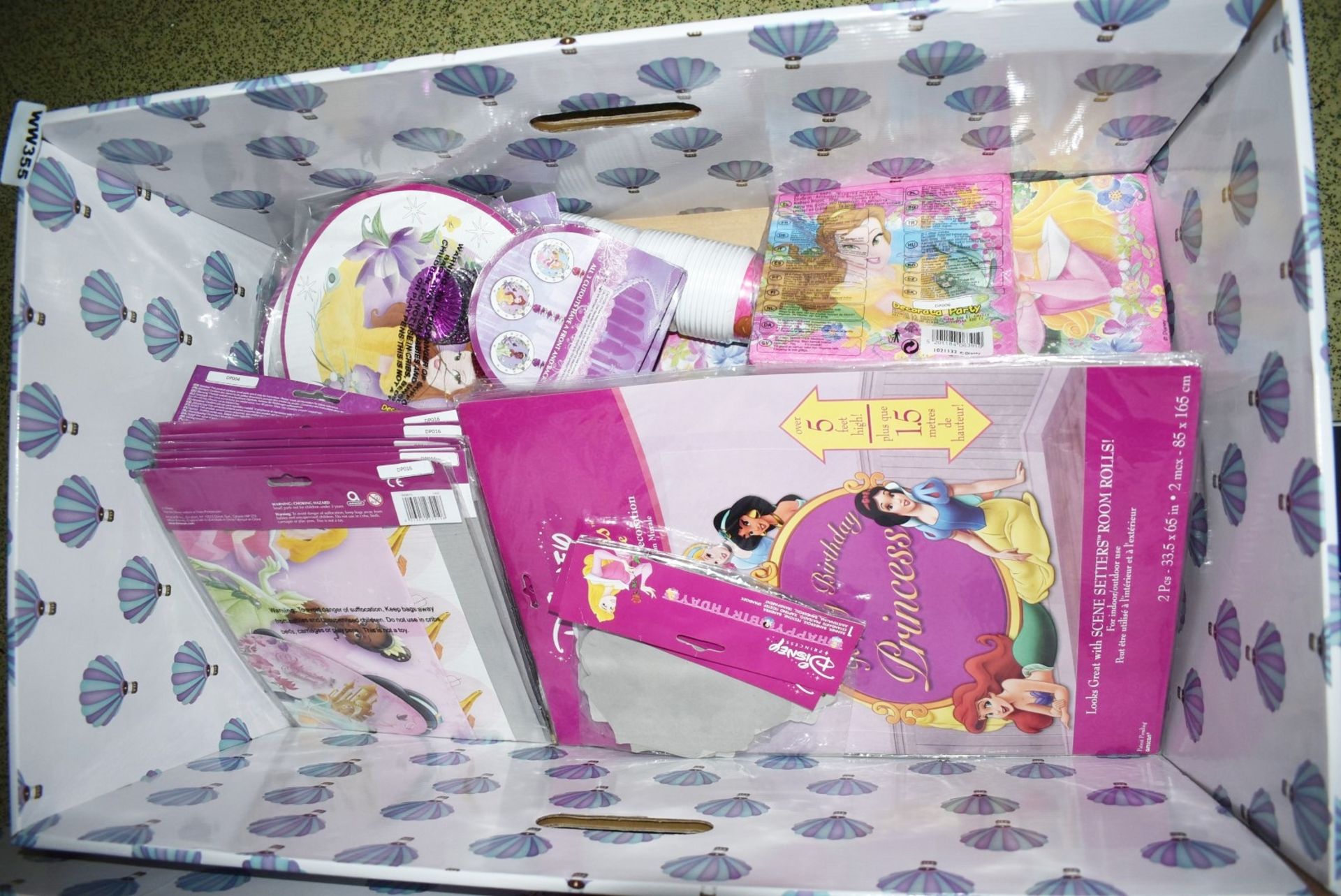 Large Collection of Princess  Party Tableware - Includes Three Large Boxes With Lids - Plates, Cups, - Image 2 of 11