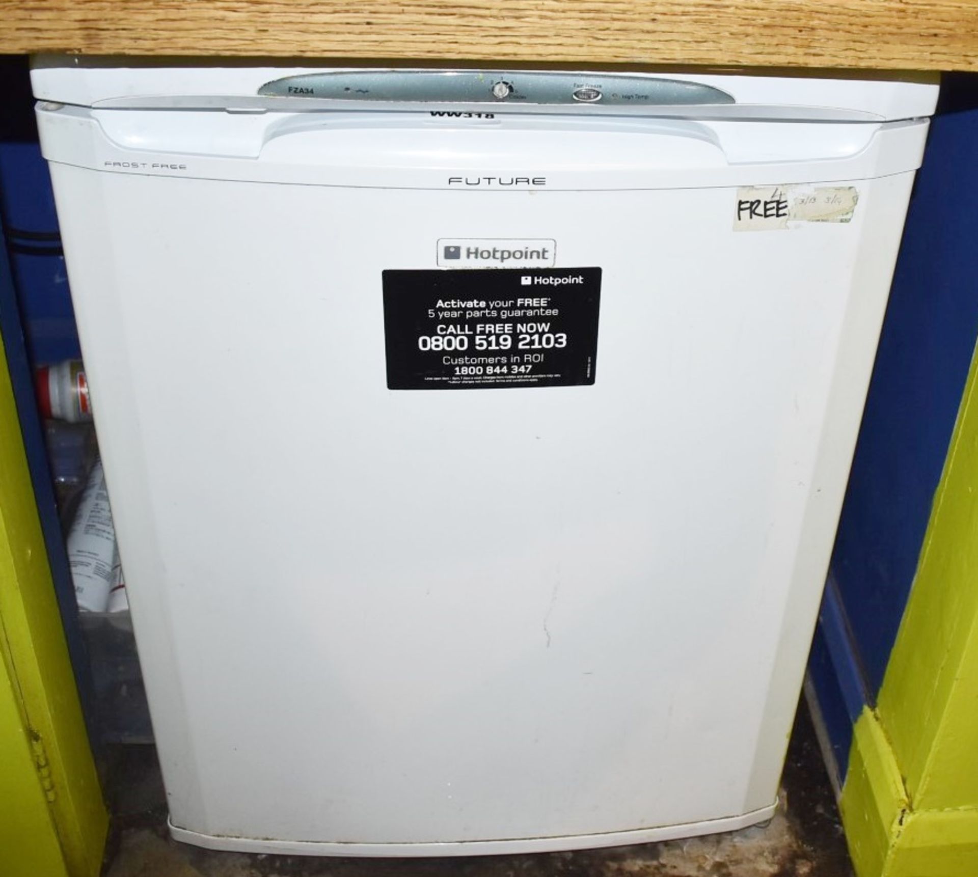 1 x Hotpoint 60cm Undercounter Freezer - Ref WW318 - CL520 - Location: London W10 More pictures,