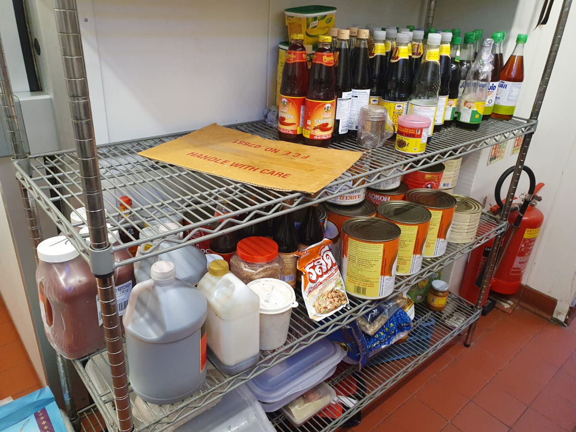 1 x Commercial Kitchen Wire Shelf With Contents - Contents Include Food Products Including Sacks - Image 3 of 9