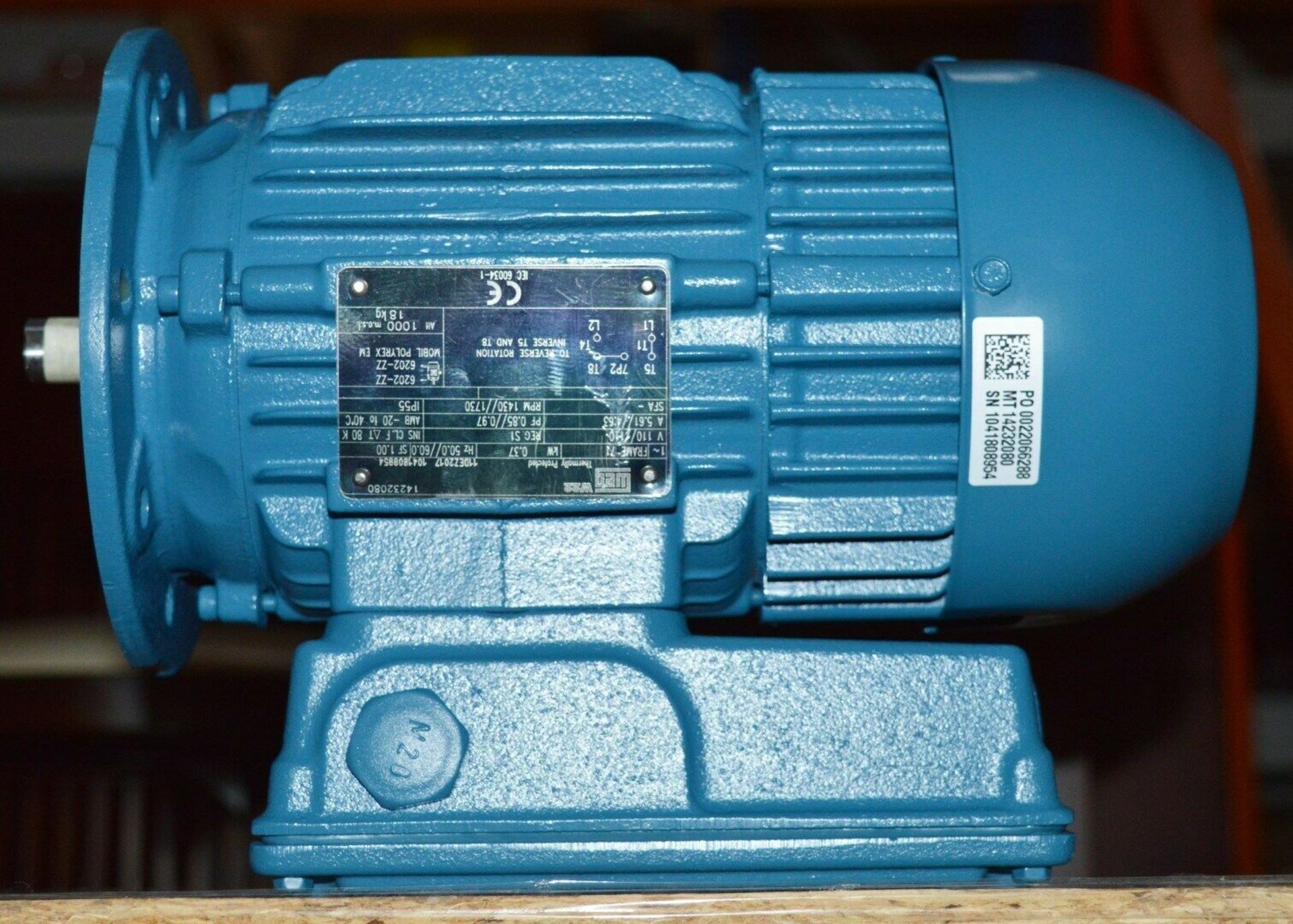 1 x Weg W22 240v IP55 Single Phase Electric Motor - Brand New and Boxed - CL295 - Location: - Image 5 of 7