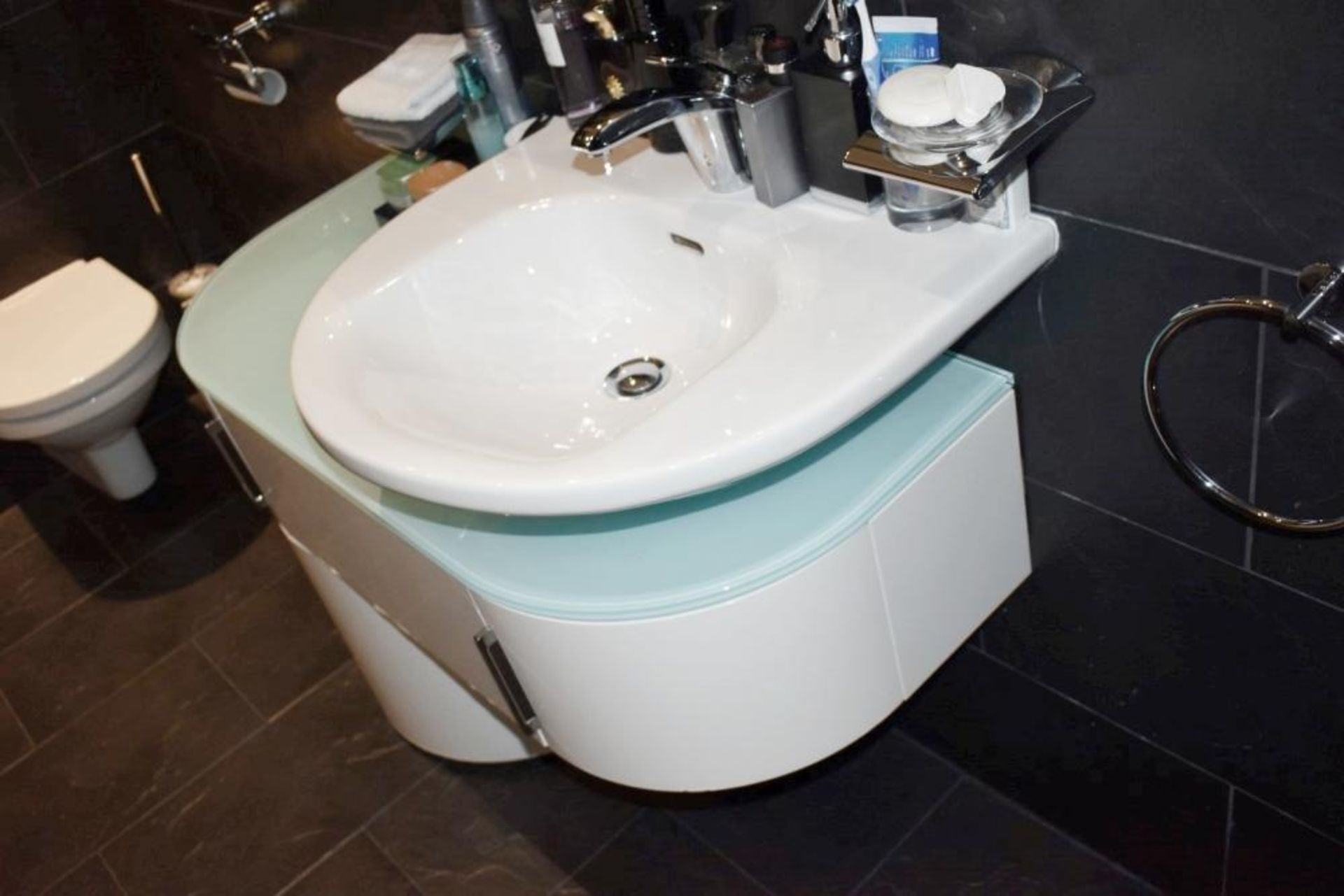 1 x Contents Of Luxury Bathroom - Includes TUECO Bath With Jets - Original Purchase Price £6,590 - Image 11 of 23
