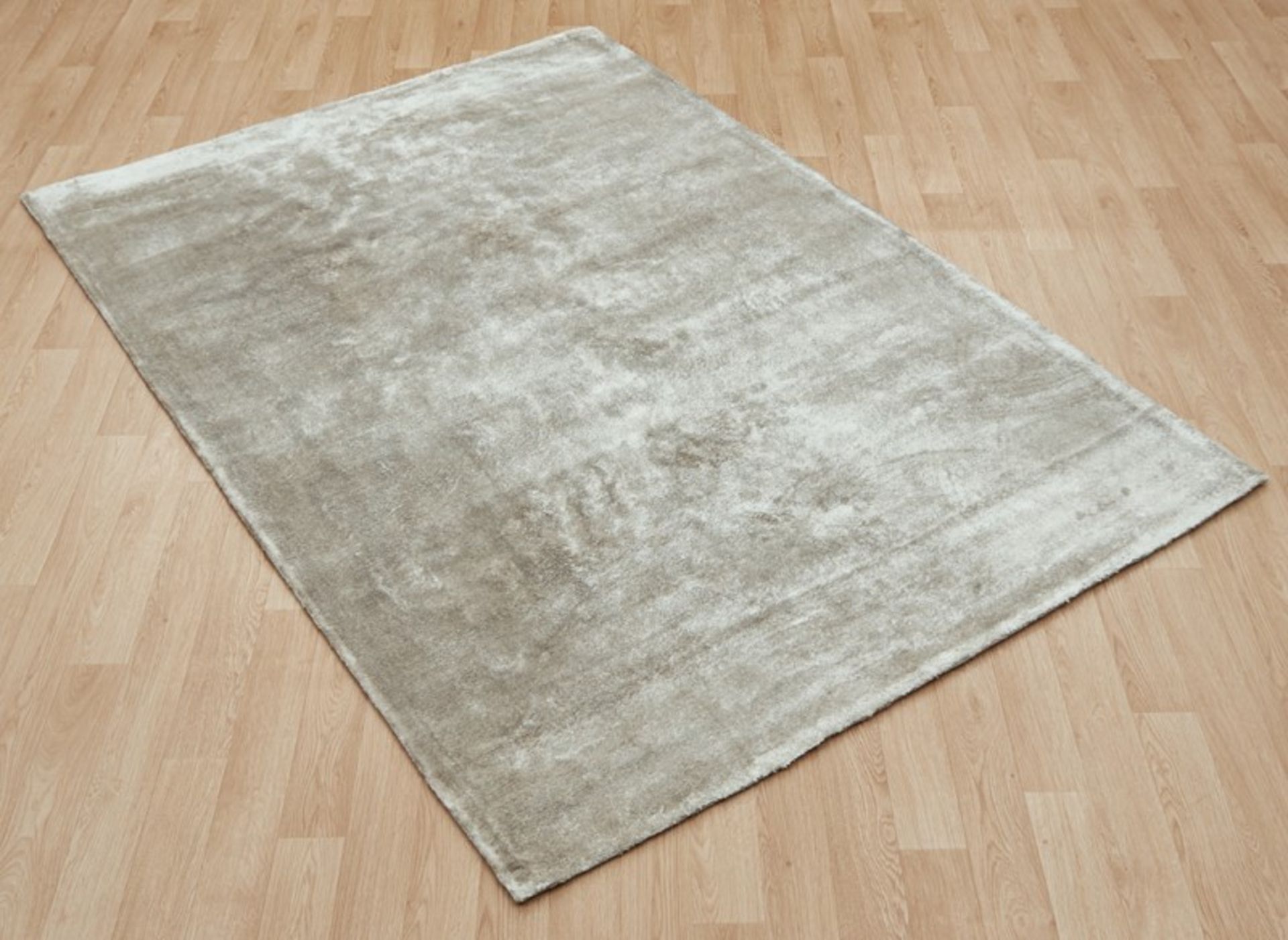 1 x Asiatic 'Dolce' Luxurious Hand-woven Rug In Silver - Handmade in India - 120x180cm - RRP £339.99