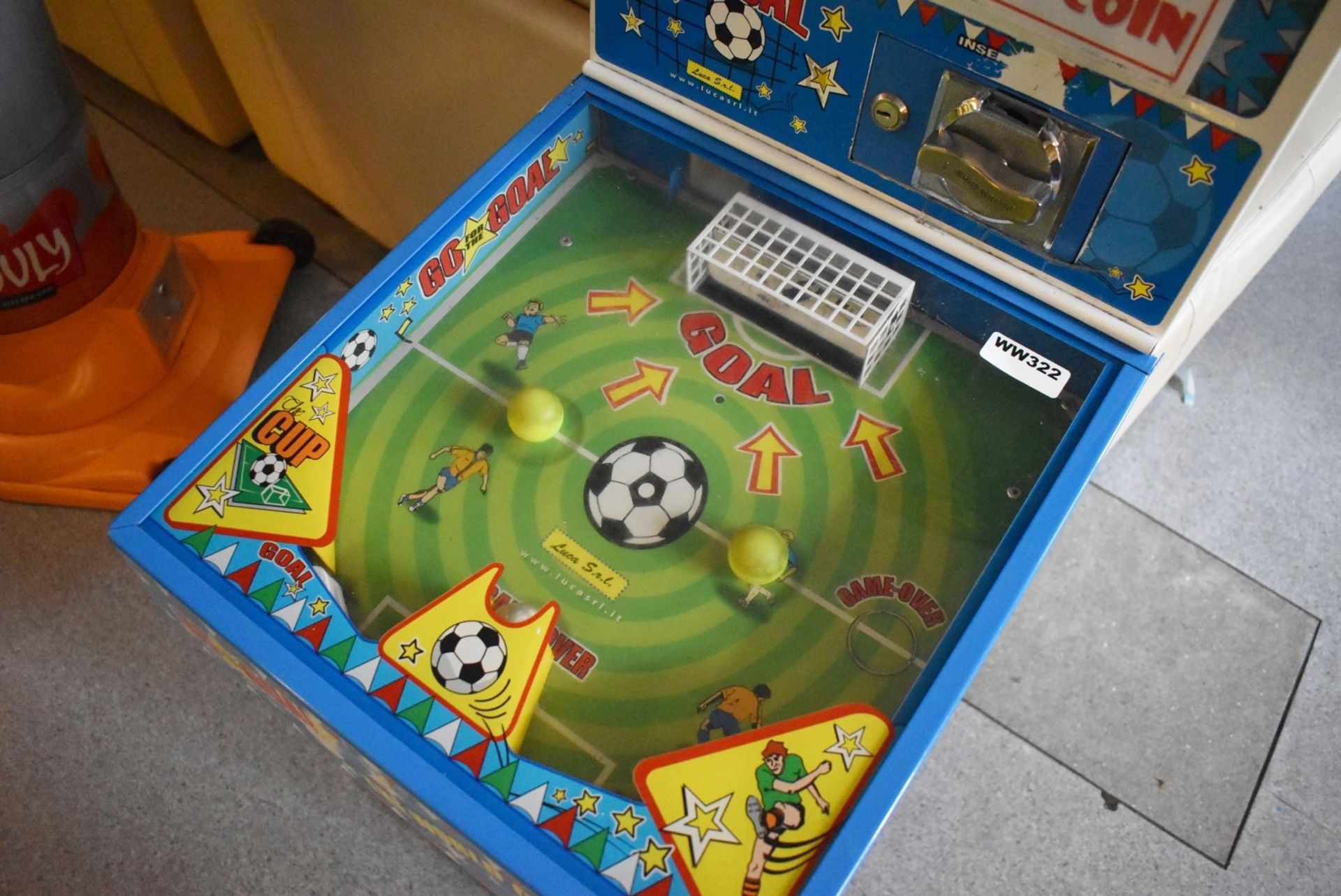 1 x Luca Go For The Goal Flipper Pinball Vending Machine Game - H137 x W43 x D62 cms - Ref WW322 - - Image 7 of 9