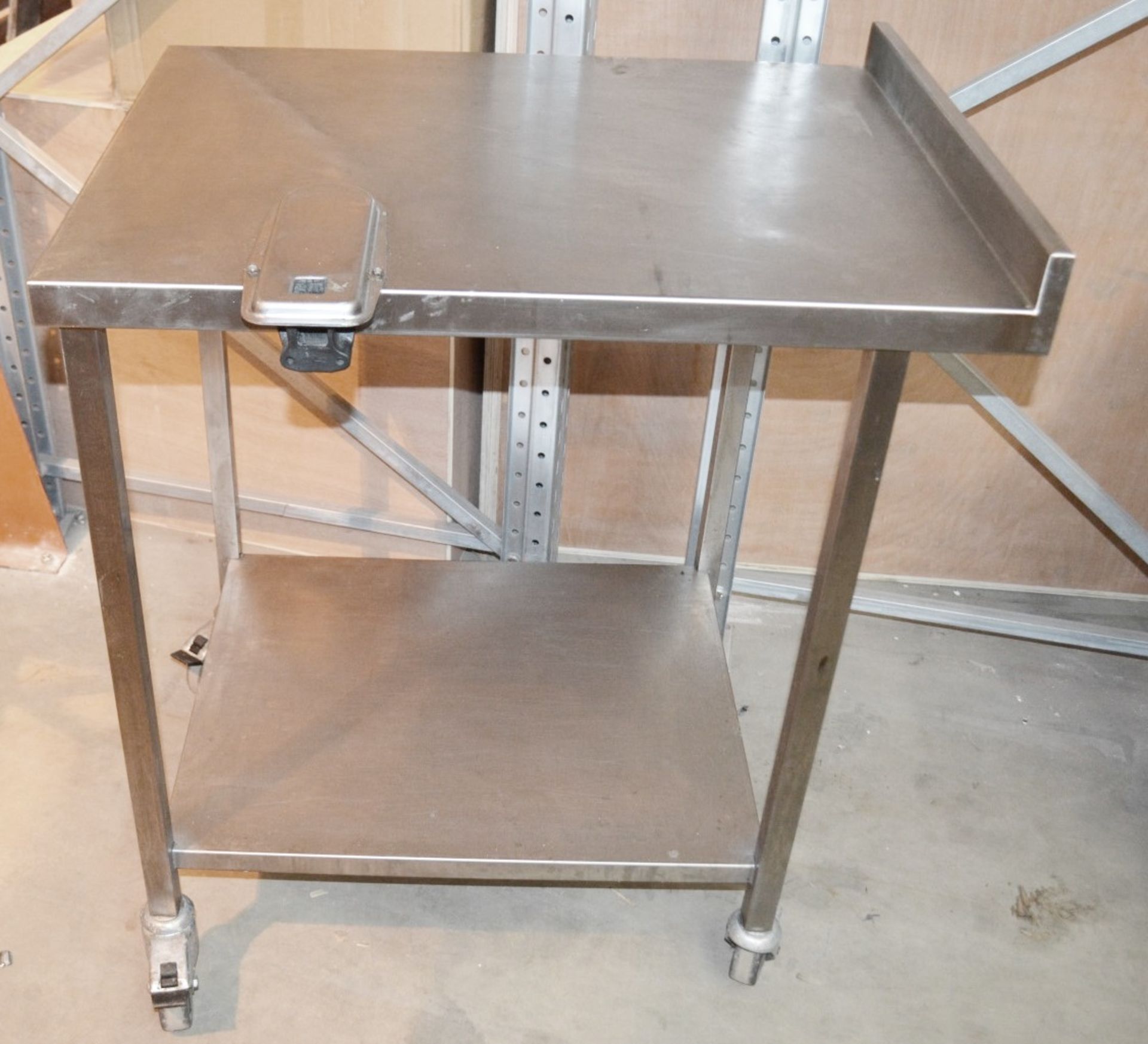1 x Stainless Steel Commercial Kitchen Prep Table With Upstand, On Castors - Dimensions: H67 x - Bild 6 aus 6