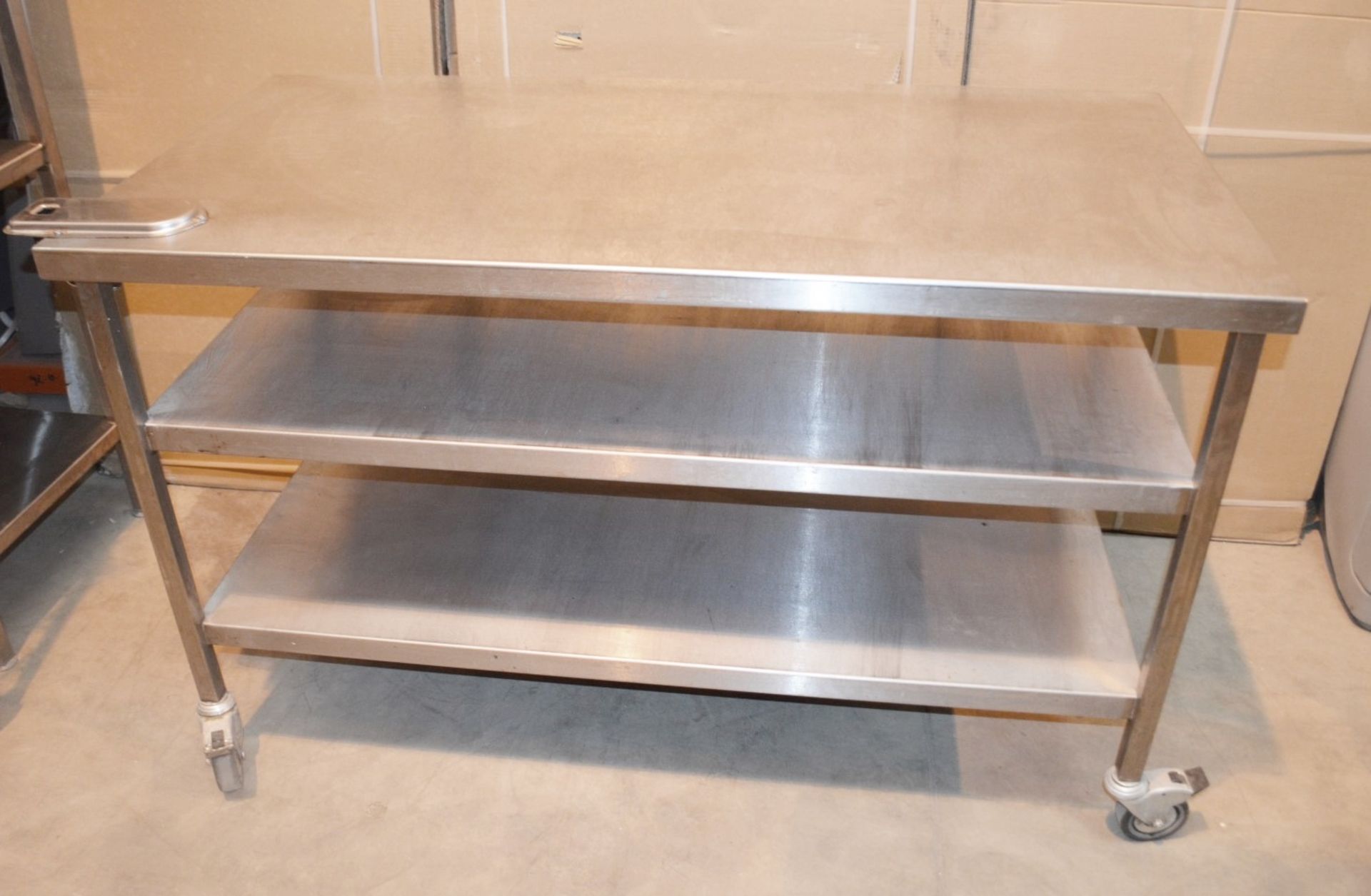 1 x Stainless Steel Commercial Kitchen 1.4 Metre Prep Table With Undershelves On Castors - - Bild 3 aus 5