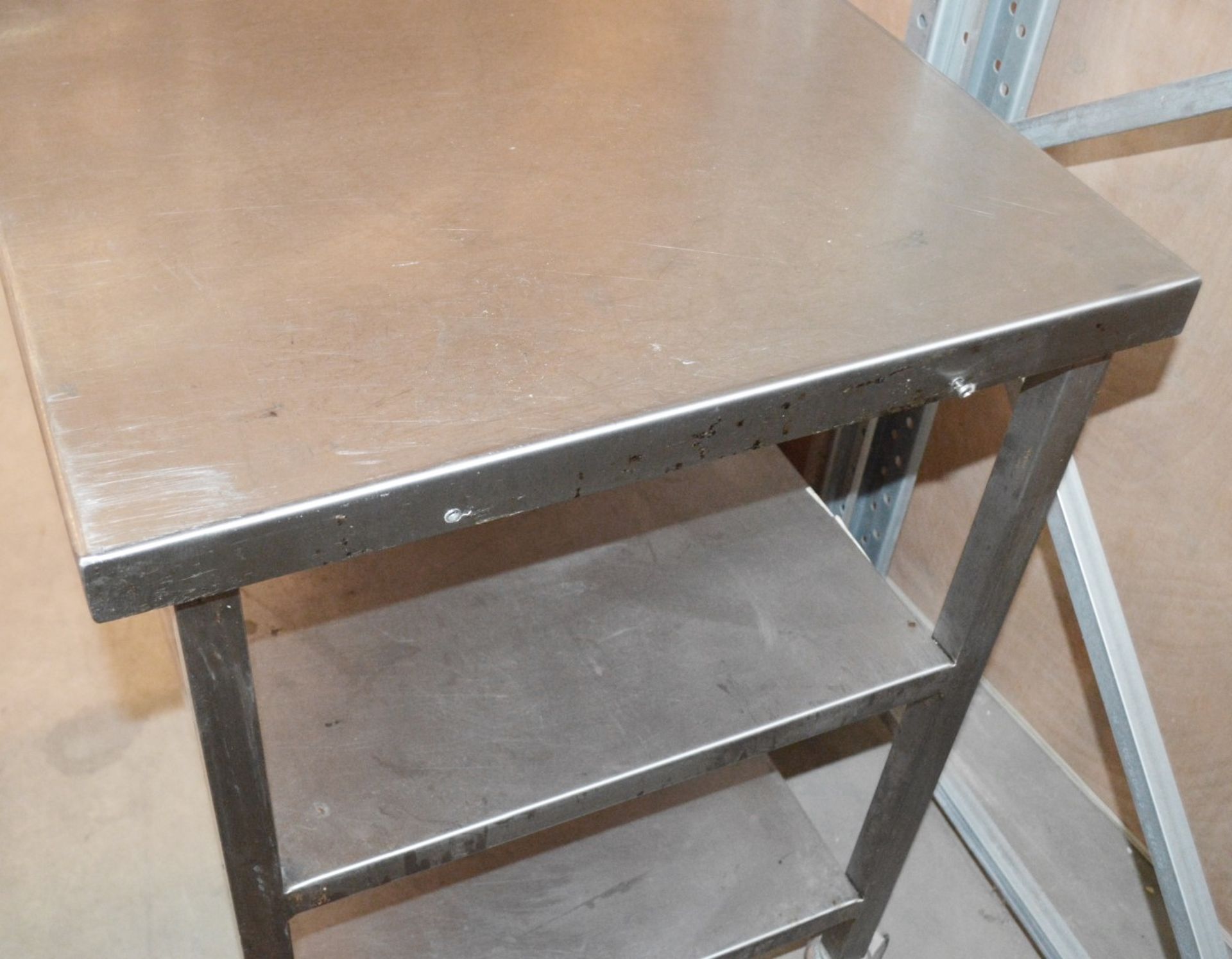 1 x Stainless Steel Commercial Kitchen Prep Table With Undershelves On Castors - Dimensions: W160 - Bild 3 aus 3