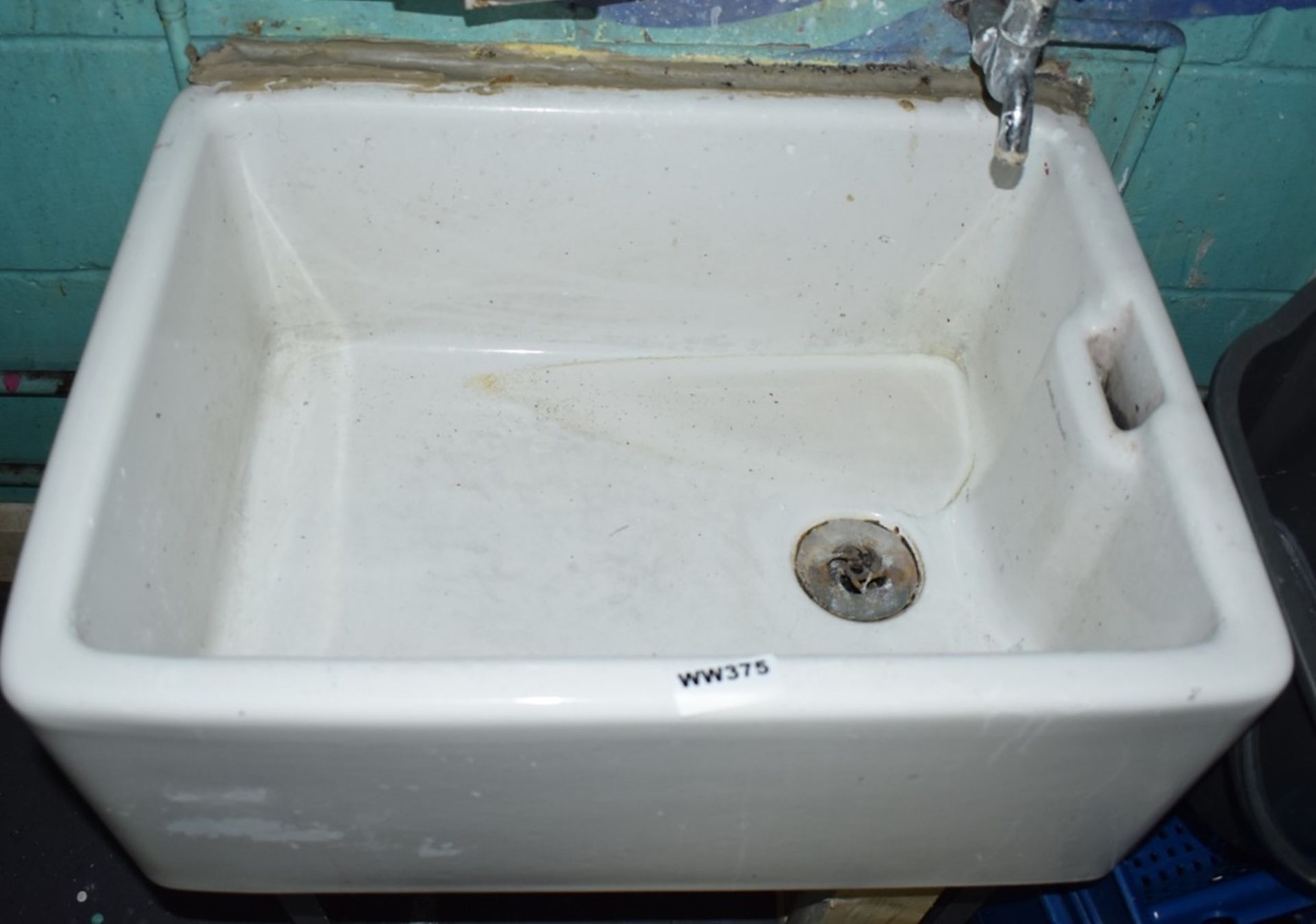 1 x Armitage Shanks Belfast Ceramic Sink Basin - H26 x W62 x D46 cms - Ref WW375 U - CL520 - - Image 4 of 4
