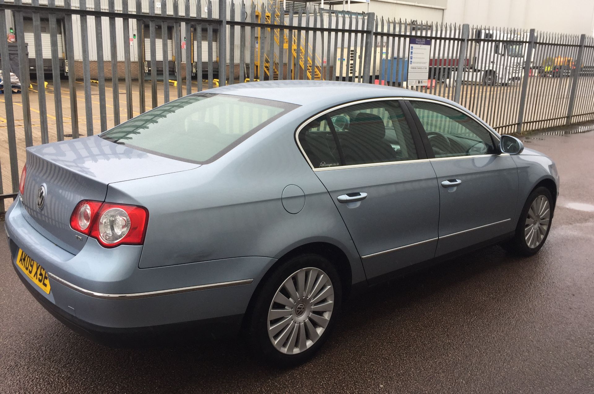 2009 Volkswagen Passat 2.0 TDI Highline 4Dr Saloon - CL505 - NO VAT ON THE HAMMER - Location: Corby, - Image 8 of 14