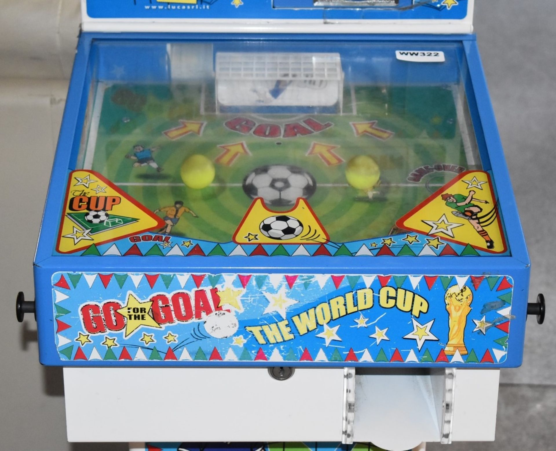 1 x Luca Go For The Goal Flipper Pinball Vending Machine Game - H137 x W43 x D62 cms - Ref WW322 - - Image 4 of 9