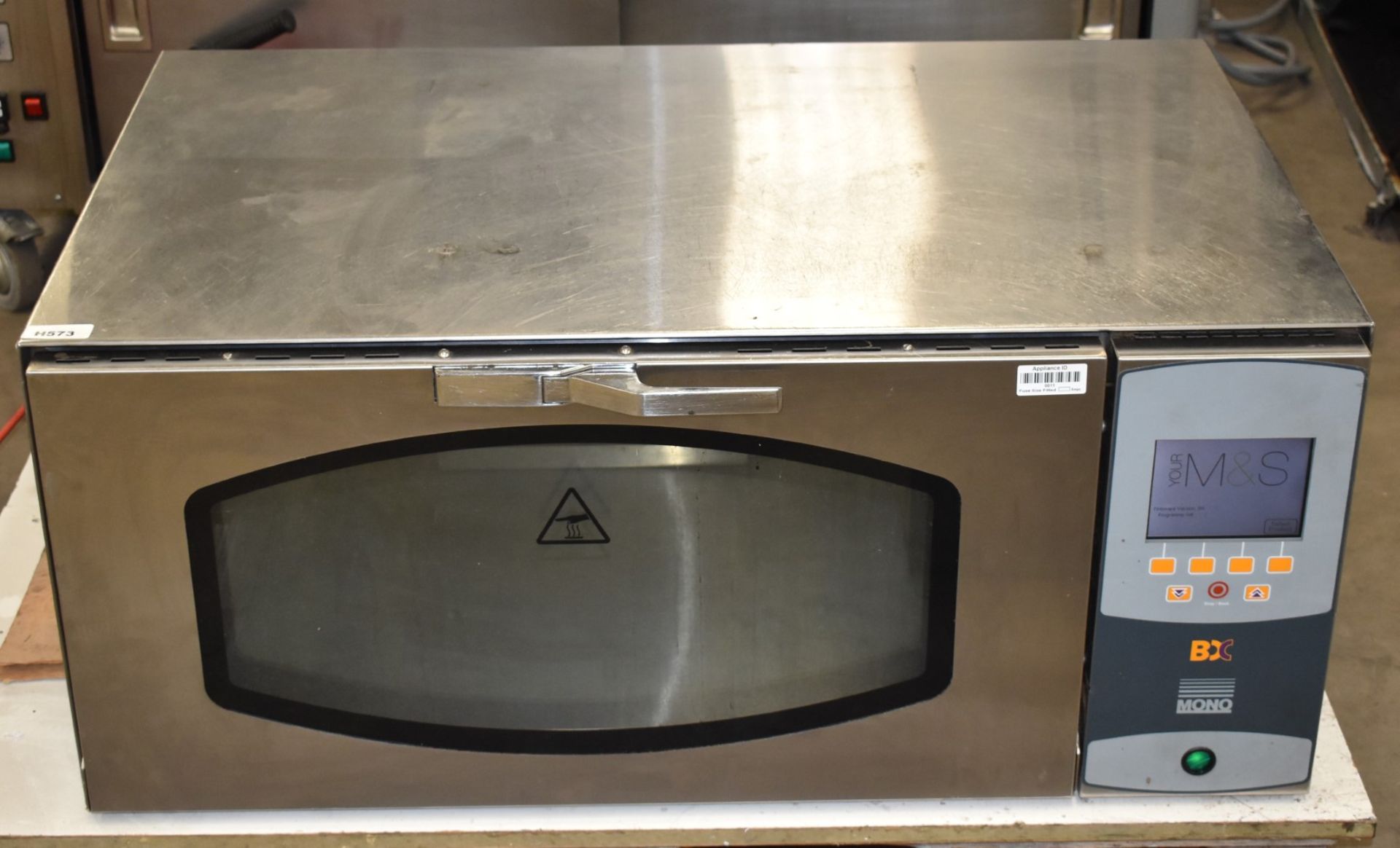 1 x Mono FG156-A12 Baking Convection Oven With Stainless Steel Exterior and Colour Screen Display