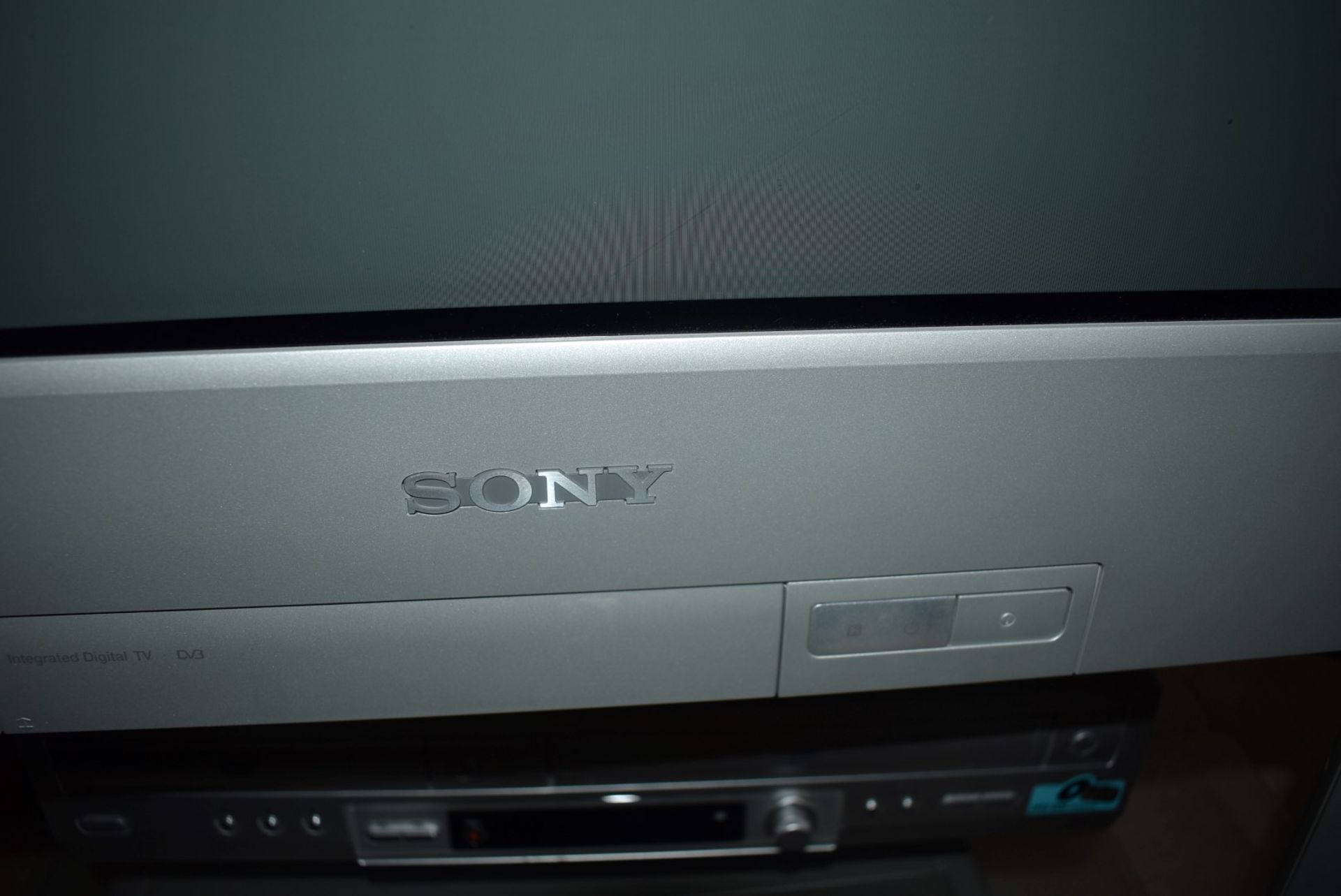 1 x Sony 27" Digital TV On Stand + VHS Video / DVD Player + DVD/CD Player - CL491 *NO VAT* - Image 4 of 5