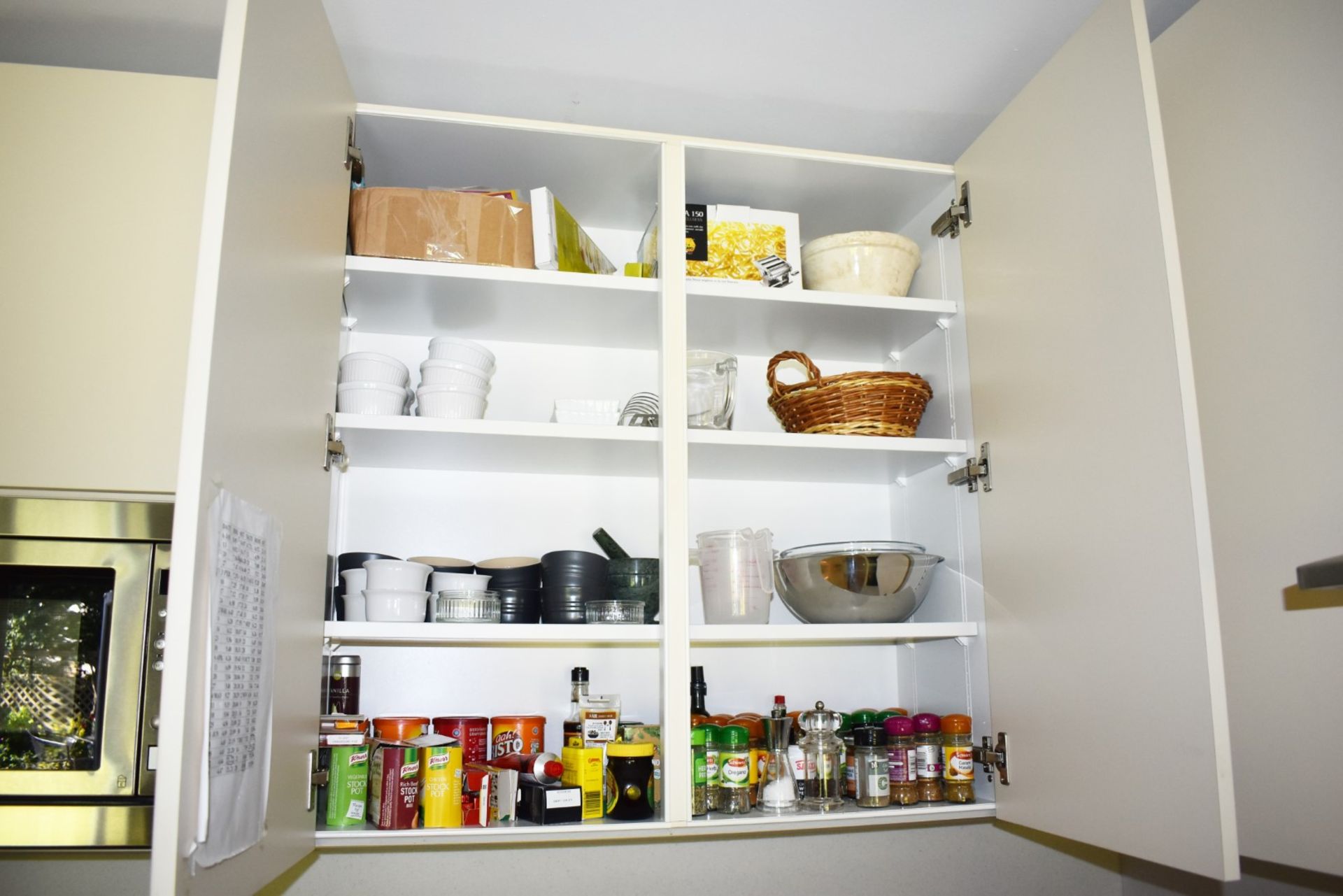 1 x Contemporary SieMatic Fitted Kitchen With Corian Work Surfaces and Integrated Appliances - Image 34 of 70