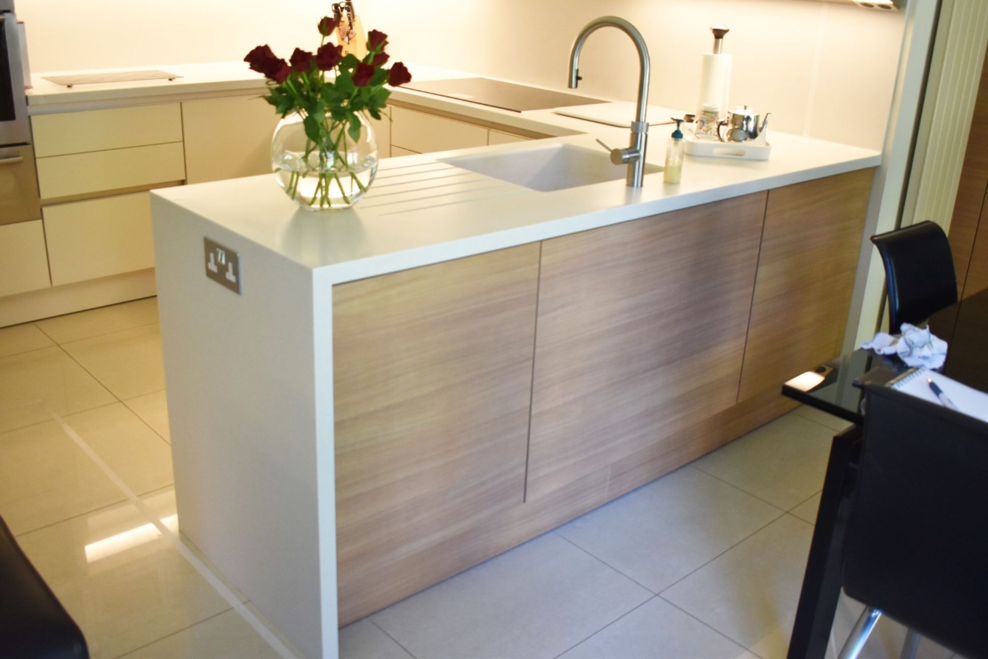 1 x Contemporary SieMatic Fitted Kitchen With Corian Work Surfaces and Integrated Appliances - Image 9 of 70