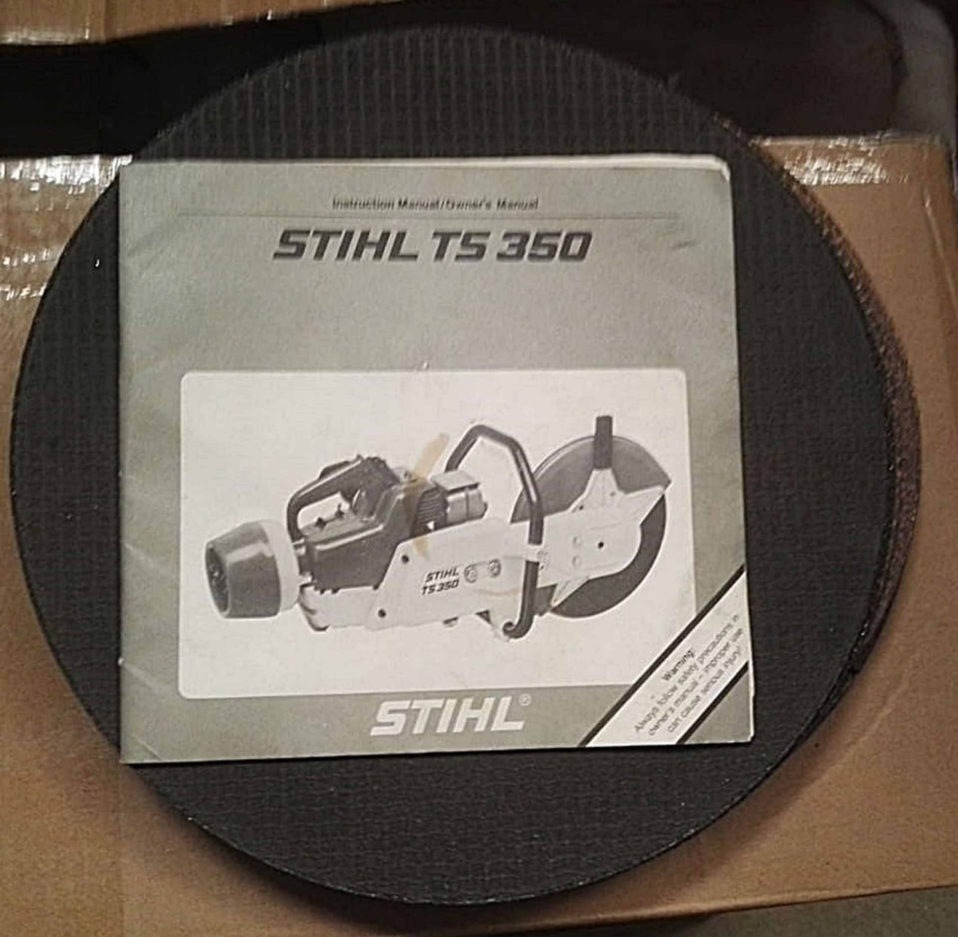 1 x Stihl Con Saw c/w Blades and Accessories - Used, Recently Removed From A Working Site - - Bild 2 aus 6