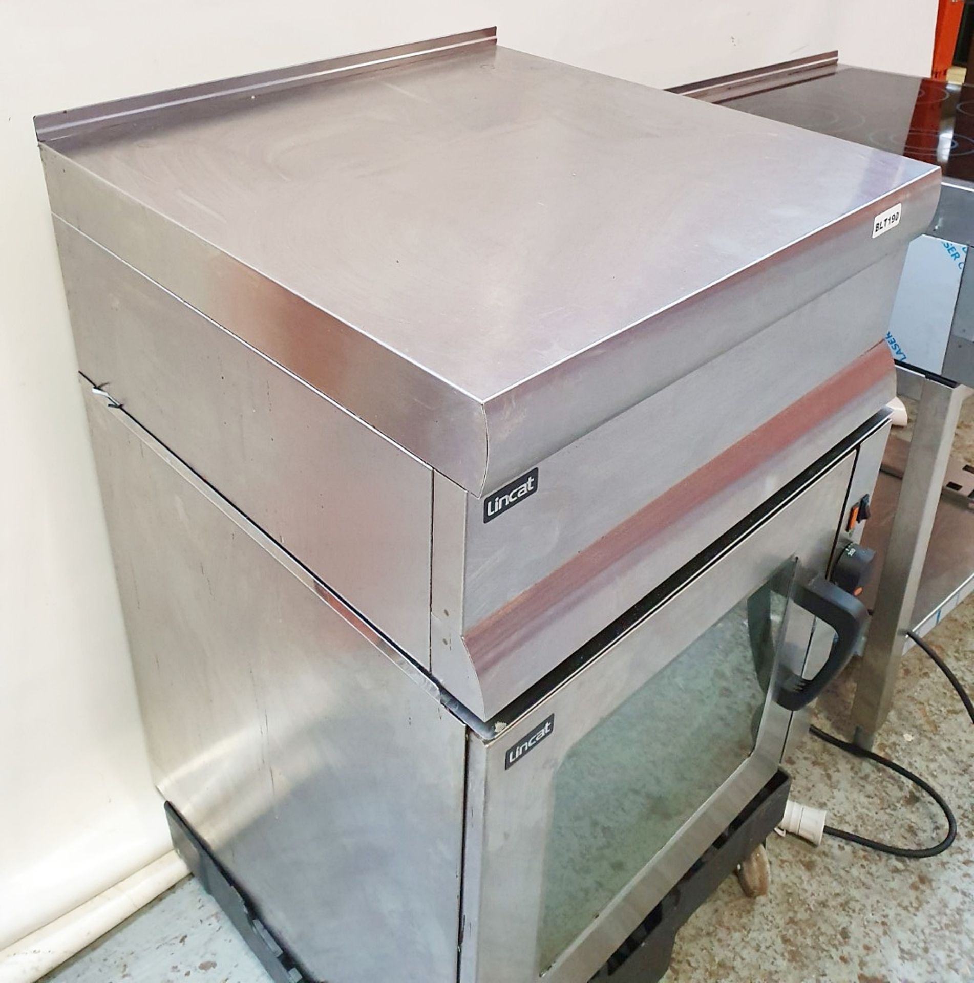 1 x Lincat Electric Fan Assisted Oven and Silverlink Worktop - Ref: BLT190 - CL449 - Location: WA14 - Image 10 of 15
