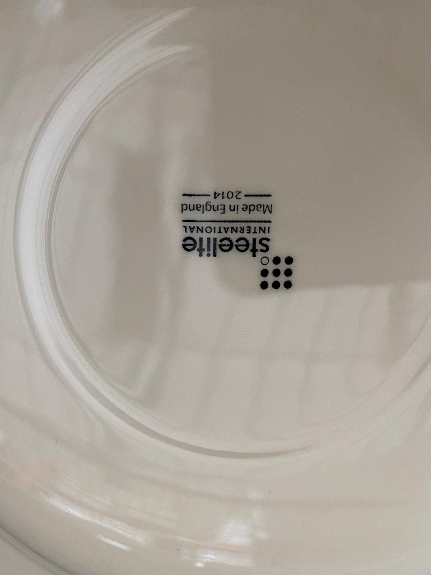14 x Steelite Oval Plates in white (V0032) & 15 x Steelite slimline plates in white (V0083) - Bild 8 aus 8