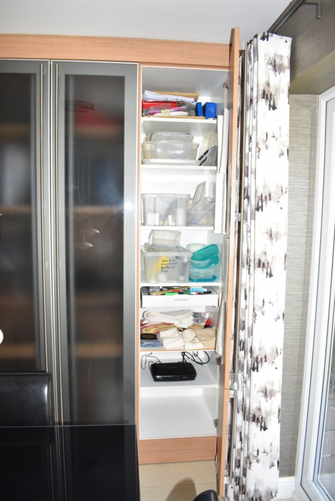 1 x Siematic Office Workstation Hideaway Desk With Sliding Smoked Glass and Beech Doors, Storage - Image 6 of 13