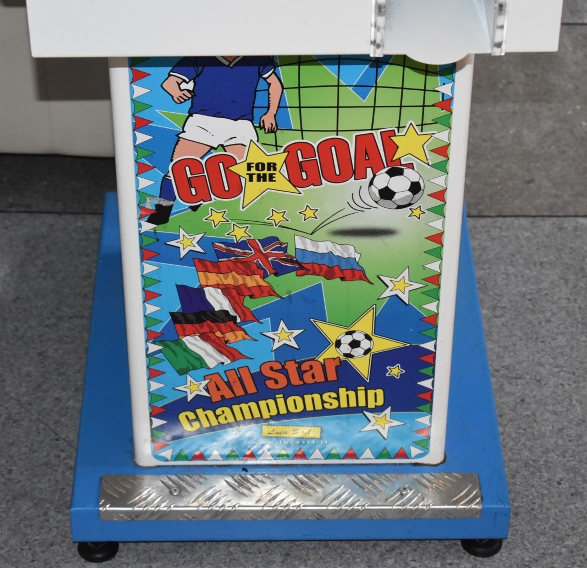 1 x Luca Go For The Goal Flipper Pinball Vending Machine Game - H137 x W43 x D62 cms - Ref WW322 - - Image 5 of 9