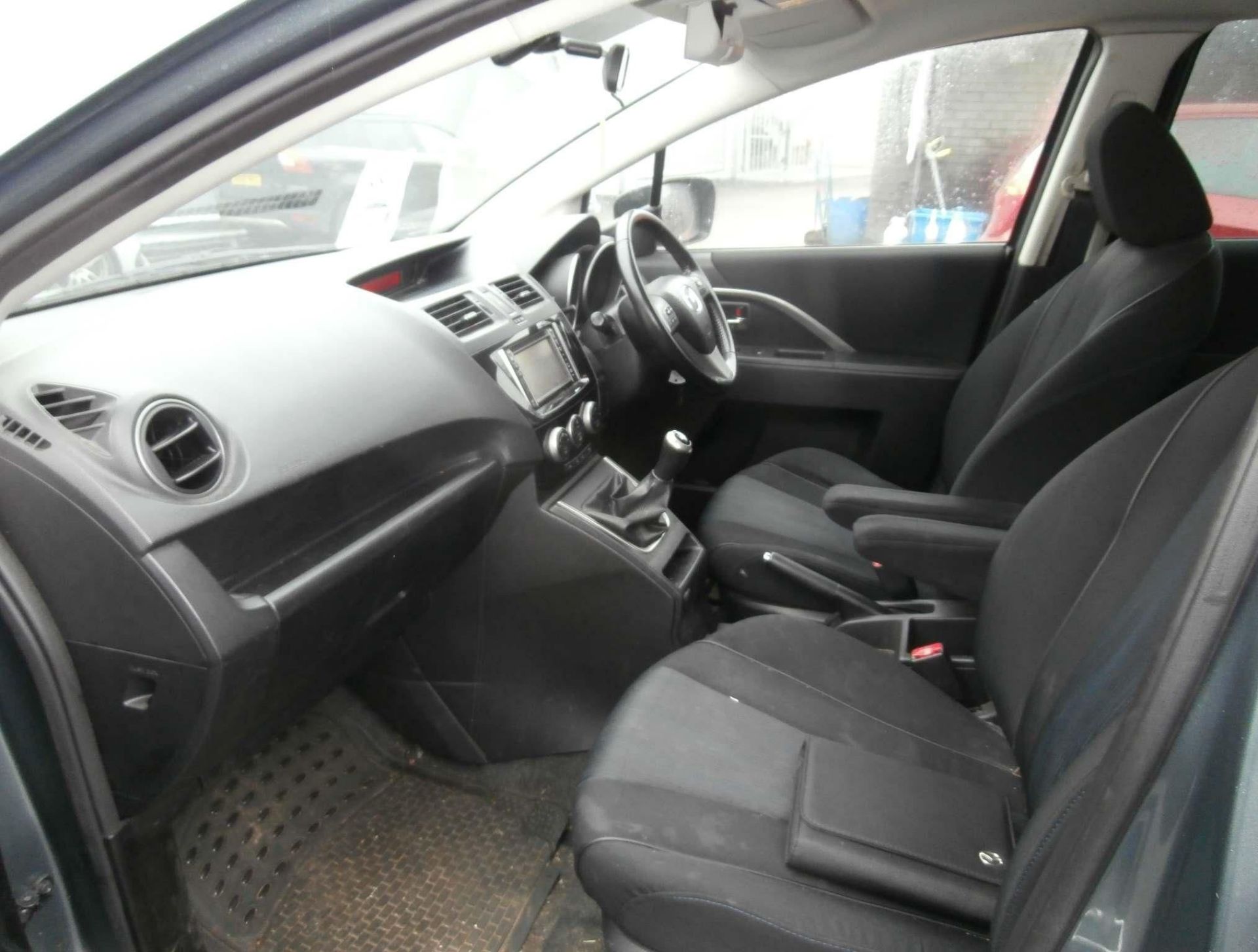 2013 Mazda 5 2.0 Venture Edition 5 Dr MPV - CL505 - NO VAT ON THE HAMMER - Location: Corby, N - Image 7 of 9