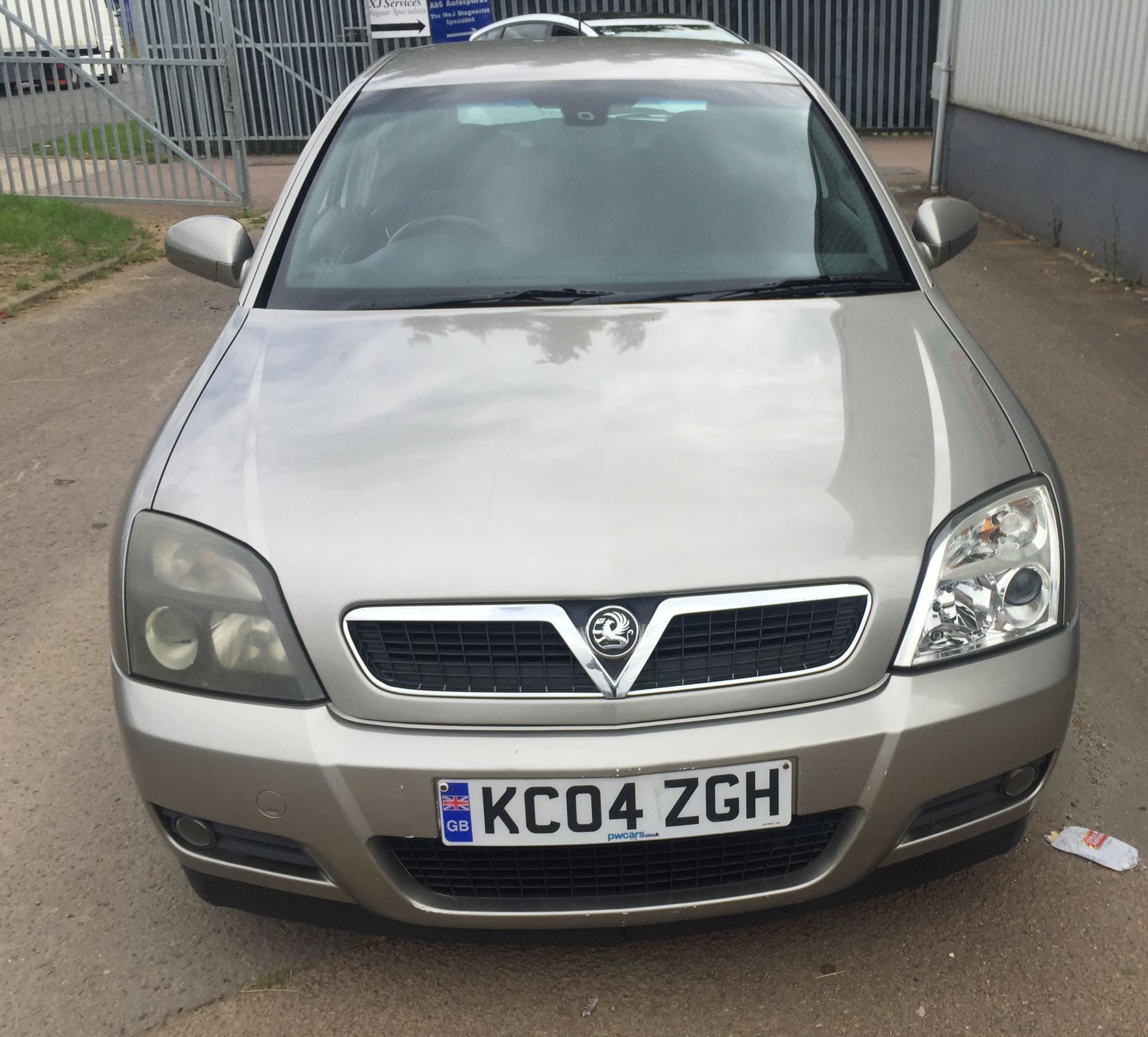 2004 Vauxhall Vectra 2.2 Sri Automatic 4 Dr Saloon - CL505 - NO VAT ON THE HAMMER - Location: - Image 4 of 7