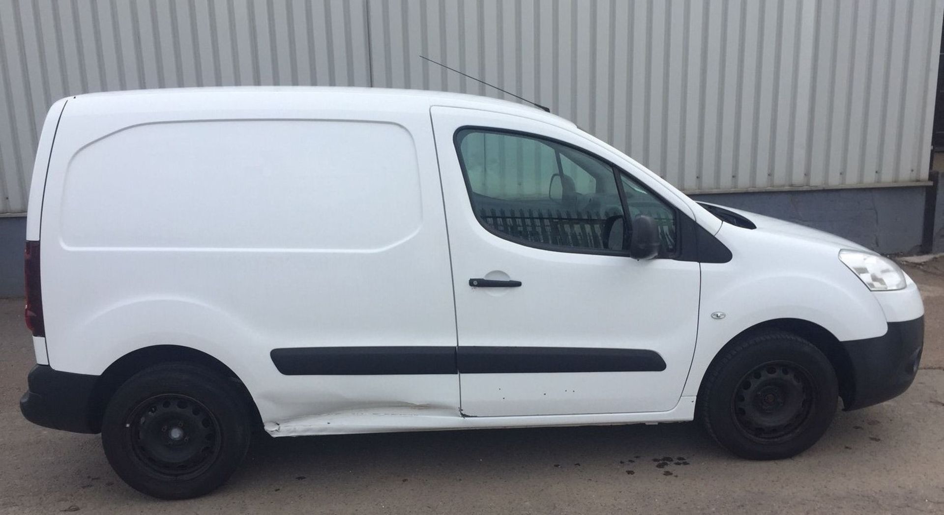 2014 Peugeot Partner 850 1.6 HDI Professional 5Dr Panel Van - Image 2 of 17