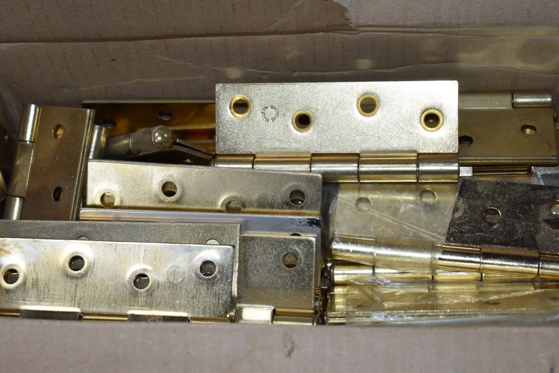 Approximately 30-40 x Electro Brassed 100mm Butt Hinges - Unused Stock From Hardware Retailer -