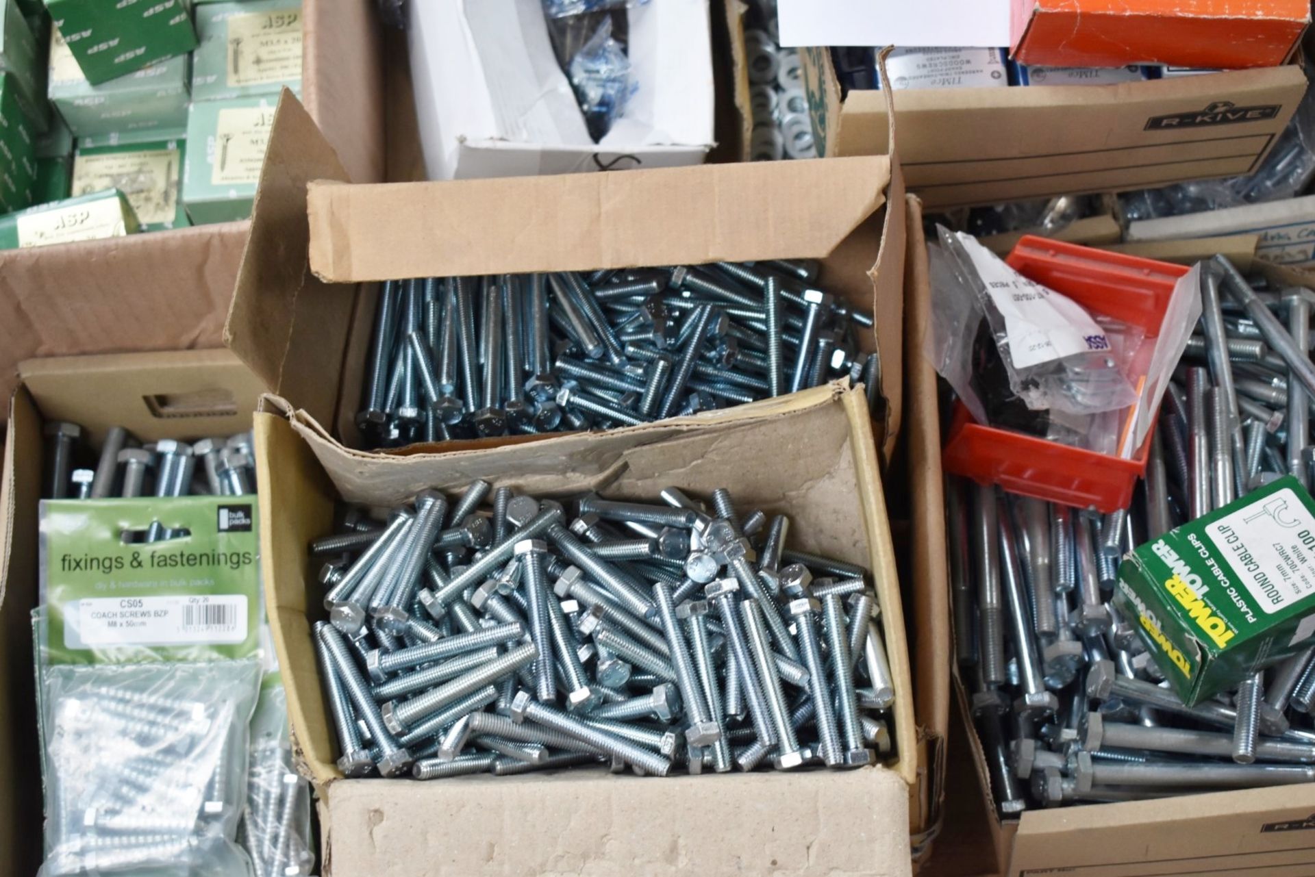 1 x Assorted Ironmongery Pallet Lot - Features Boxes of Screws, Bolts, Washers, Nuts, Dome and - Image 31 of 32