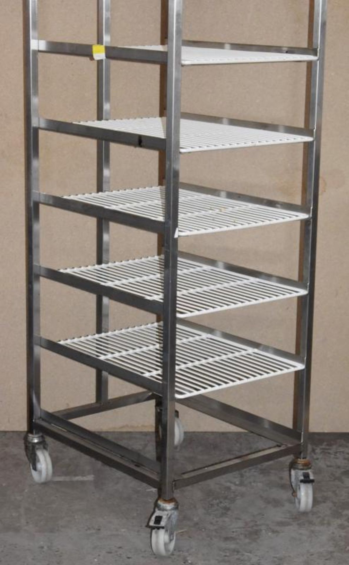 1 x Stainless Steel 8 Tier Mobile Shelf Unit For Commercial Kitchens With White Coated Wire Shelves - Image 6 of 11