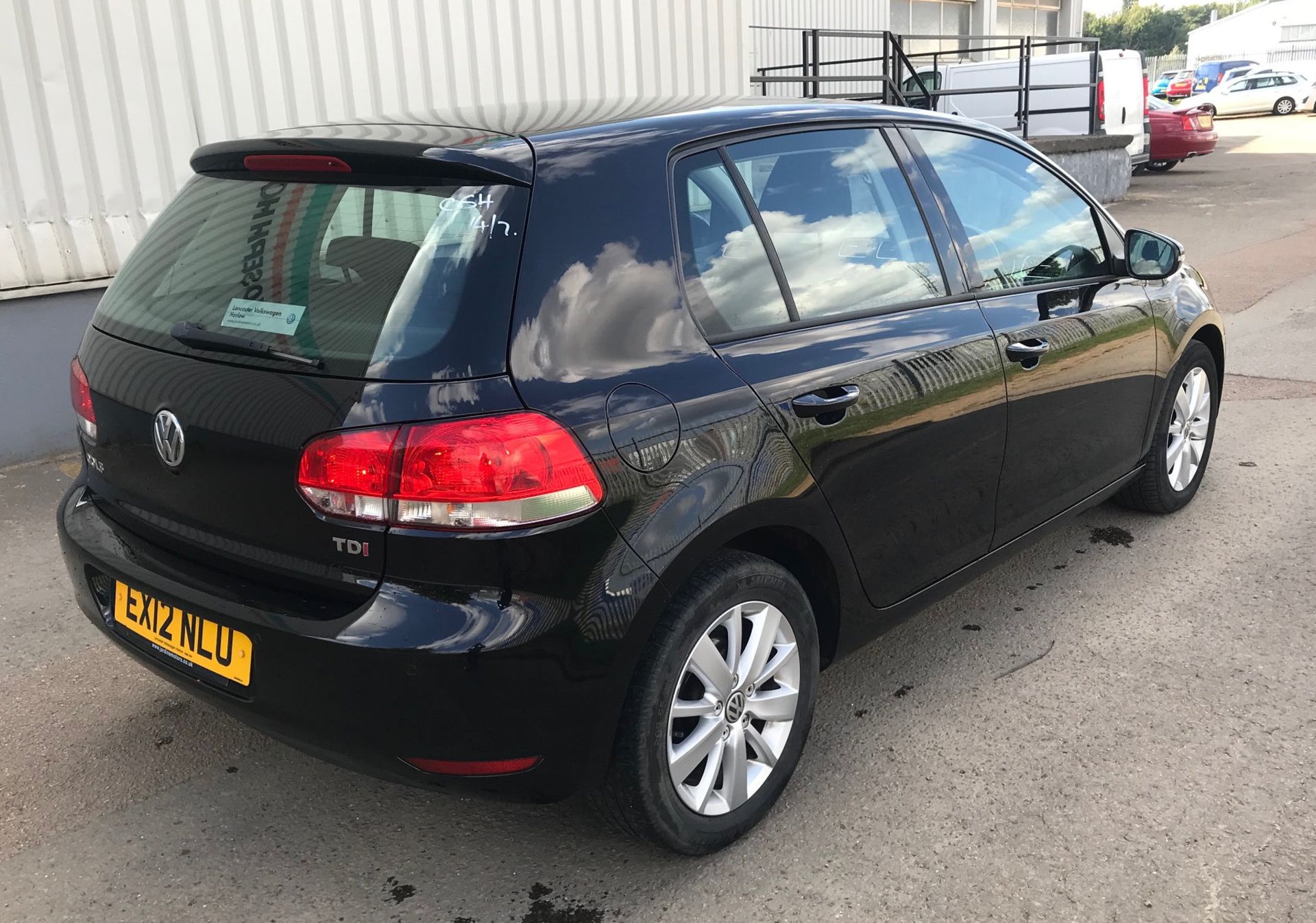 2012 Volkswagen Golf 1.6 Tdi Match 5Dr Hatchback - NO VAT ON THE HAMMER - Location: Corby - Image 7 of 14