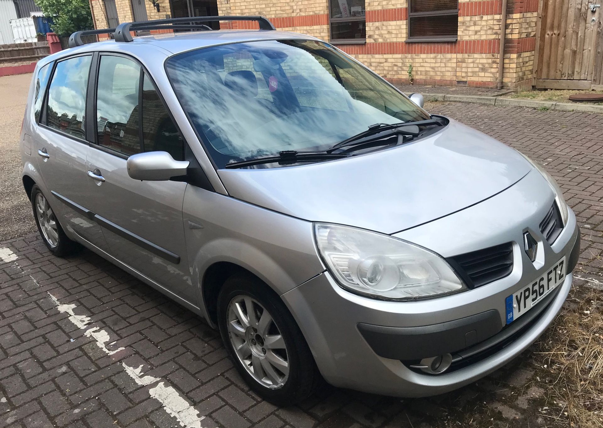 2006 Renault Scenic 1.6 VVT Dynamiq 5 Dr MPV - CL505 - NO VAT ON THE HAMMER - Location: Corby, Nort - Image 12 of 12