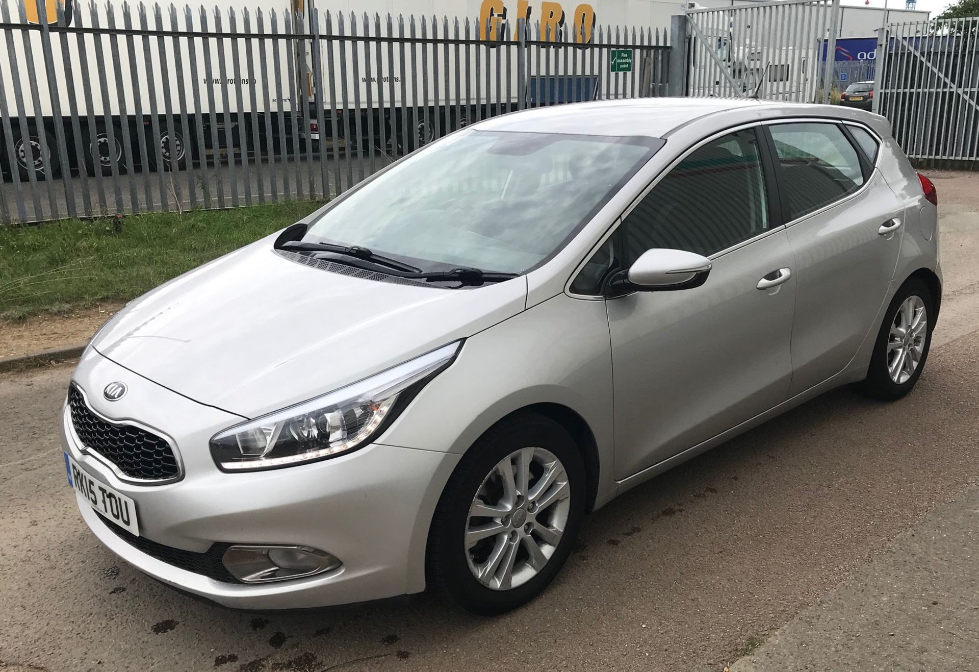 2015 Kia Ceed 2 1.5 CDRi 5 Door Hatchback - CL505 - NO VAT ON THE HAMMER - Location: Corby, Northam - Image 6 of 15