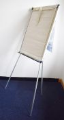 1 x Office Flip Chart - Ref: FF113 U - CL544 - Location: Leeds, LS14