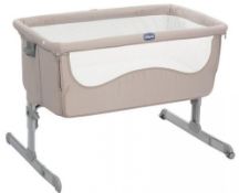 1 x Chicco Next2me Chick to Chick Bedside Baby Crib - Brand New 2019 Sealed Stock - Includes Mattres