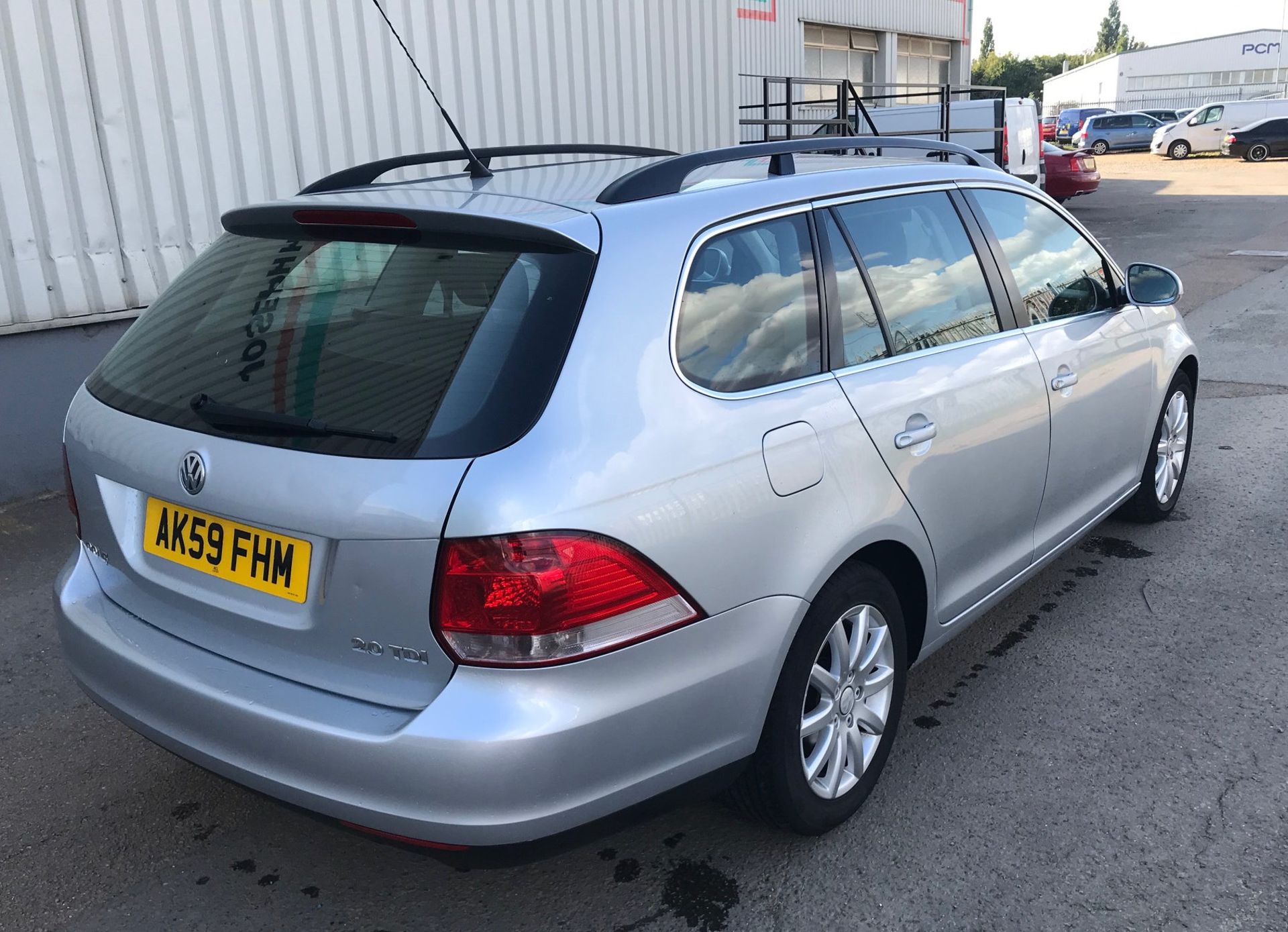 2009 Volkswagen Golf 2.0 Se Tdi 140 5Dr Estate - CL505 - NO VAT ON THE HAMMER - Location: Corby, - Image 7 of 14