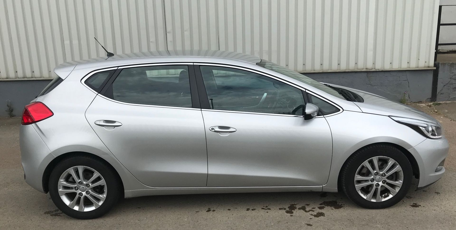 2015 Kia Ceed 2 1.5 CDRi 5 Door Hatchback - CL505 - NO VAT ON THE HAMMER - Location: Corby, Northam - Image 2 of 15