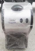 1 x SANTOS Electric Ice Crusher - Pre-owned, Taken From An Asian Fusion Restaurant - Ref: MC740 - CL