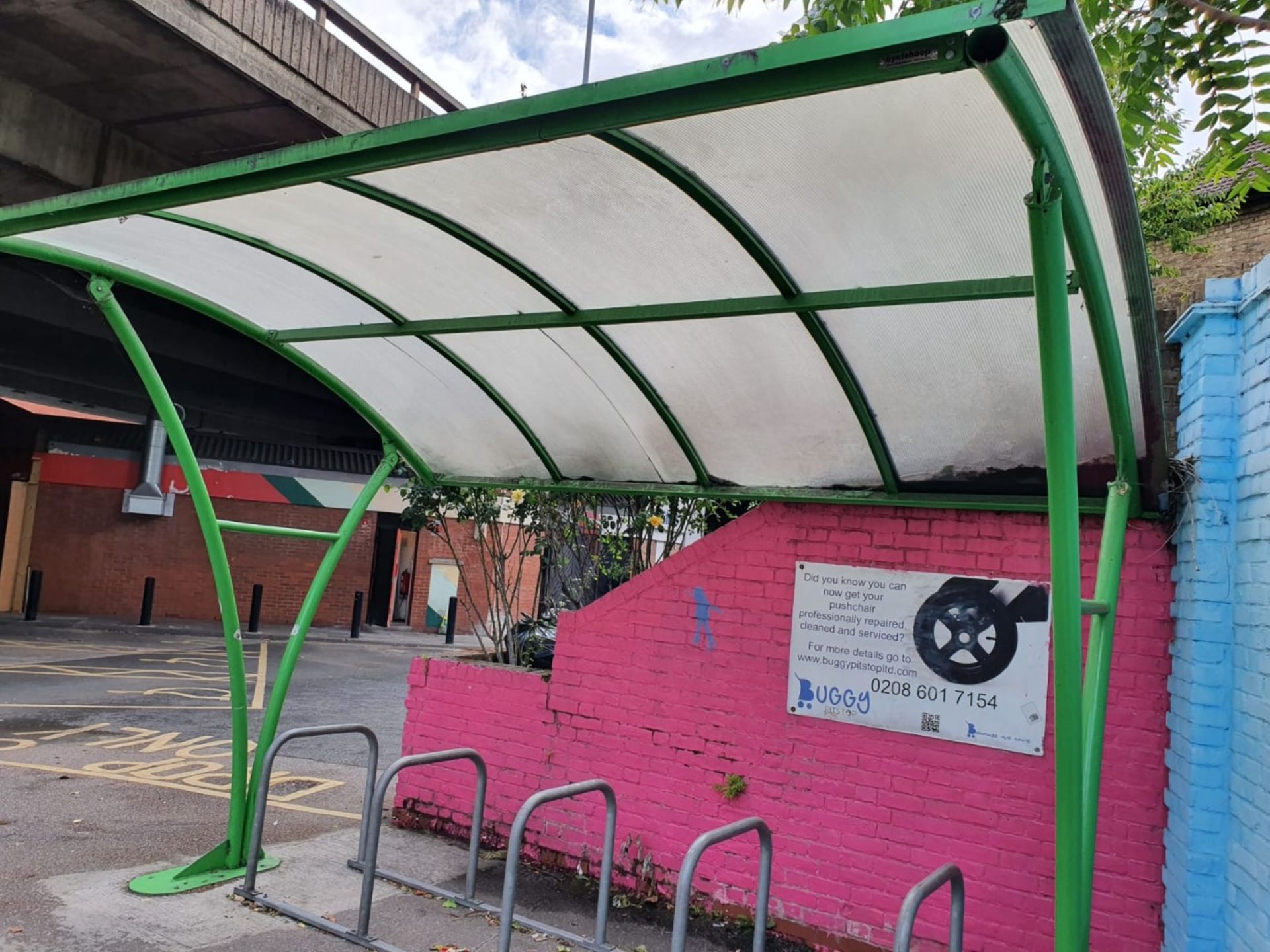 1 x Bike Shelter With Bike Racks - Suitable For Upto 8 Bikes - Contemporary Design - Suitable For - Image 3 of 9