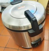 1 x Tiger Rice Cooker - Model JN0-B36W - Stainless Steel Finish - 240v - Boxed With Instructions - R