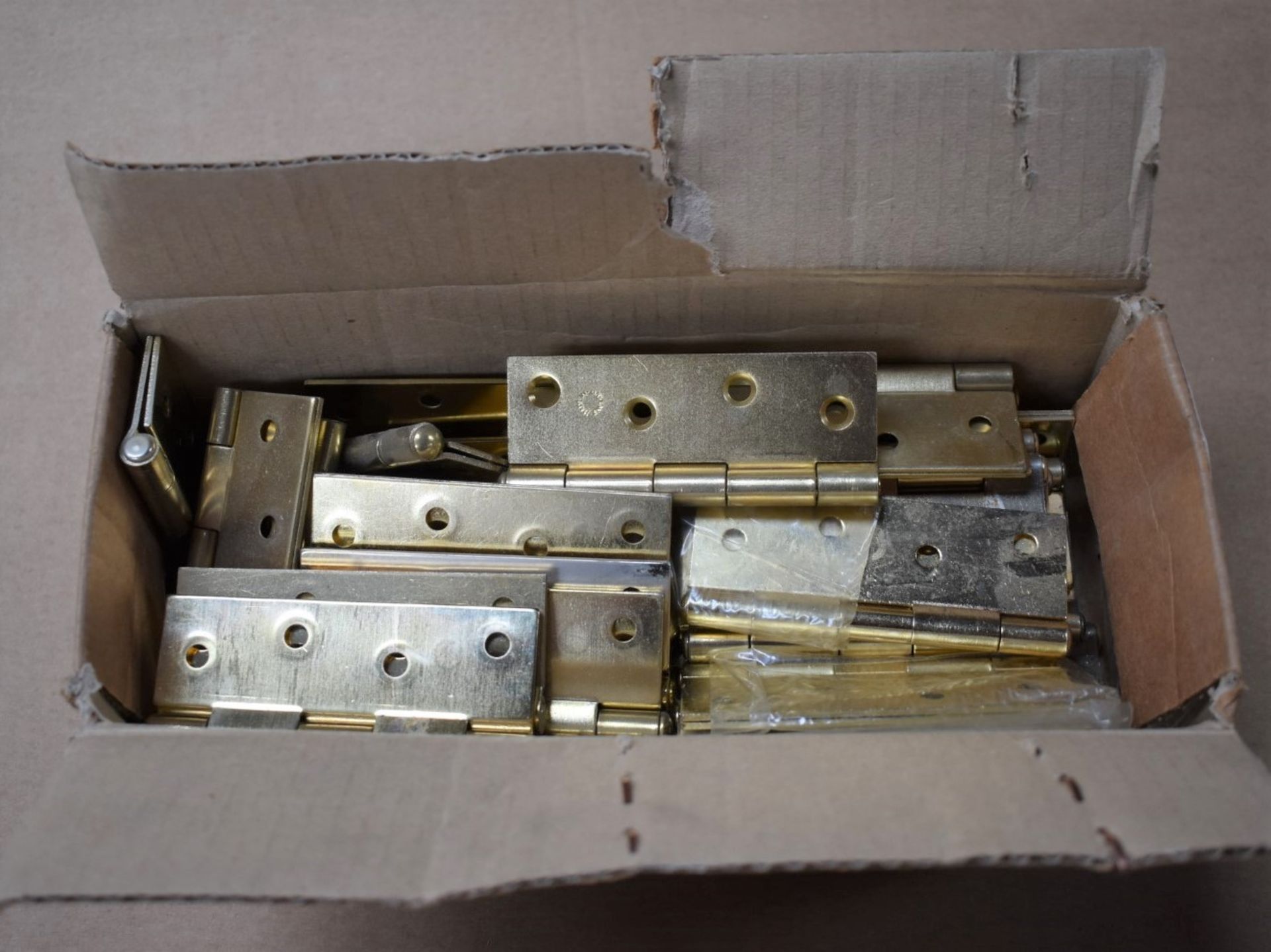 Approximately 30-40 x Electro Brassed 100mm Butt Hinges - Unused Stock From Hardware Retailer - - Image 3 of 3